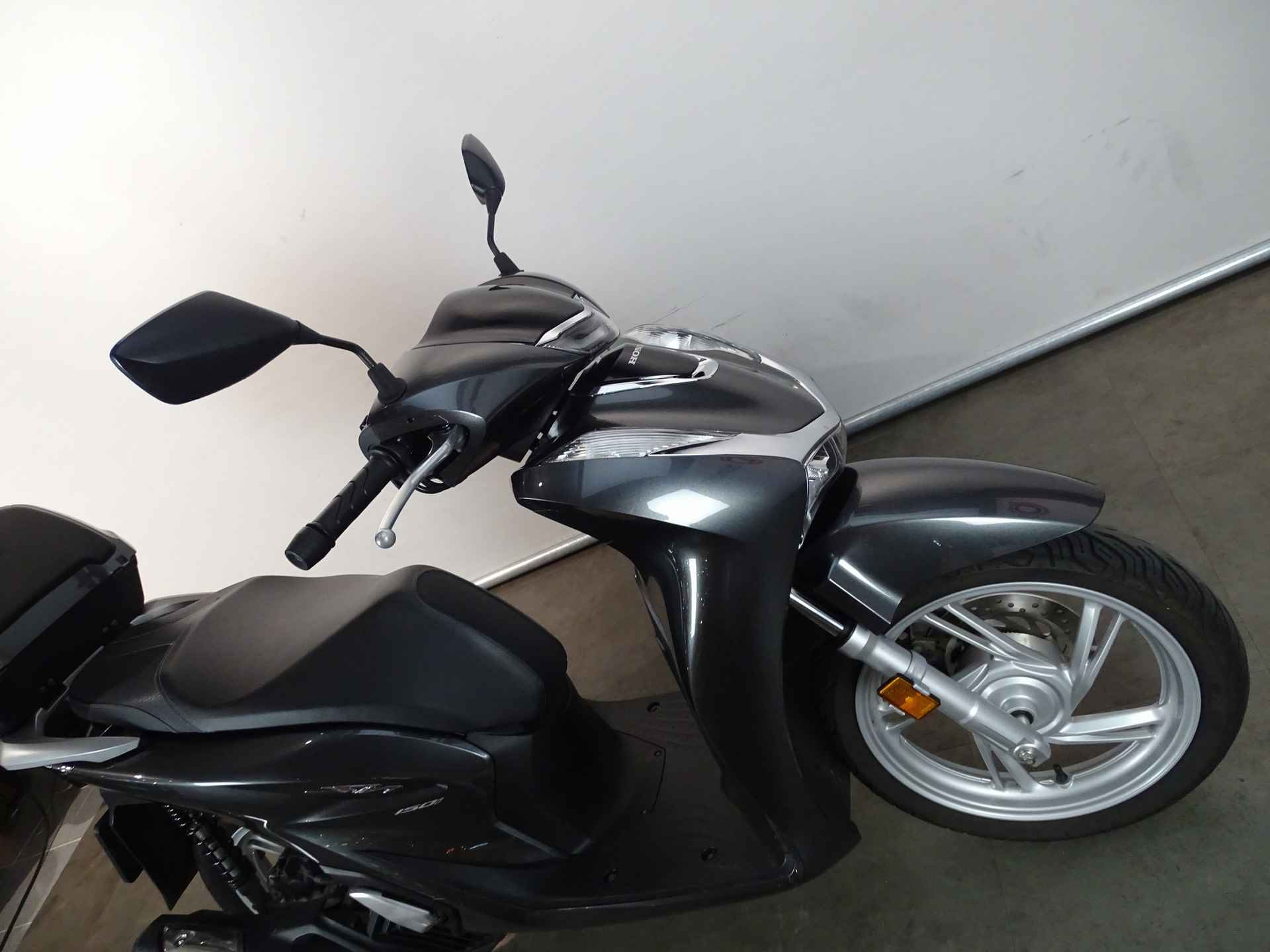 Honda SH 150 I ABS - 2/8