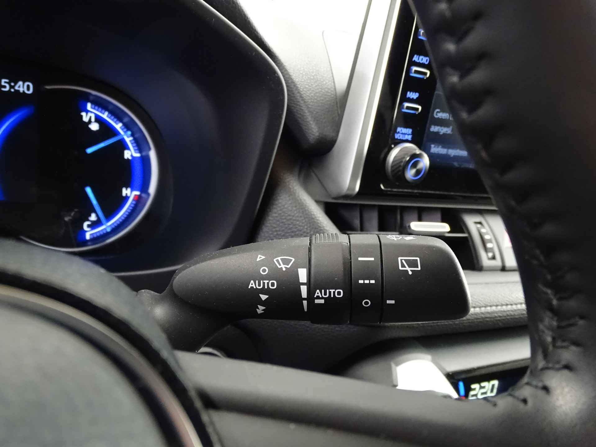 Toyota RAV4 2.5 Hybrid Black Edition | JBL | Navigatie - 24/37