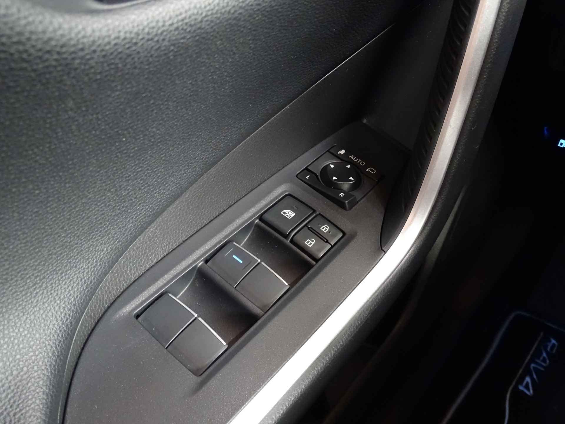 Toyota RAV4 2.5 Hybrid Black Edition | JBL | Navigatie - 27/37