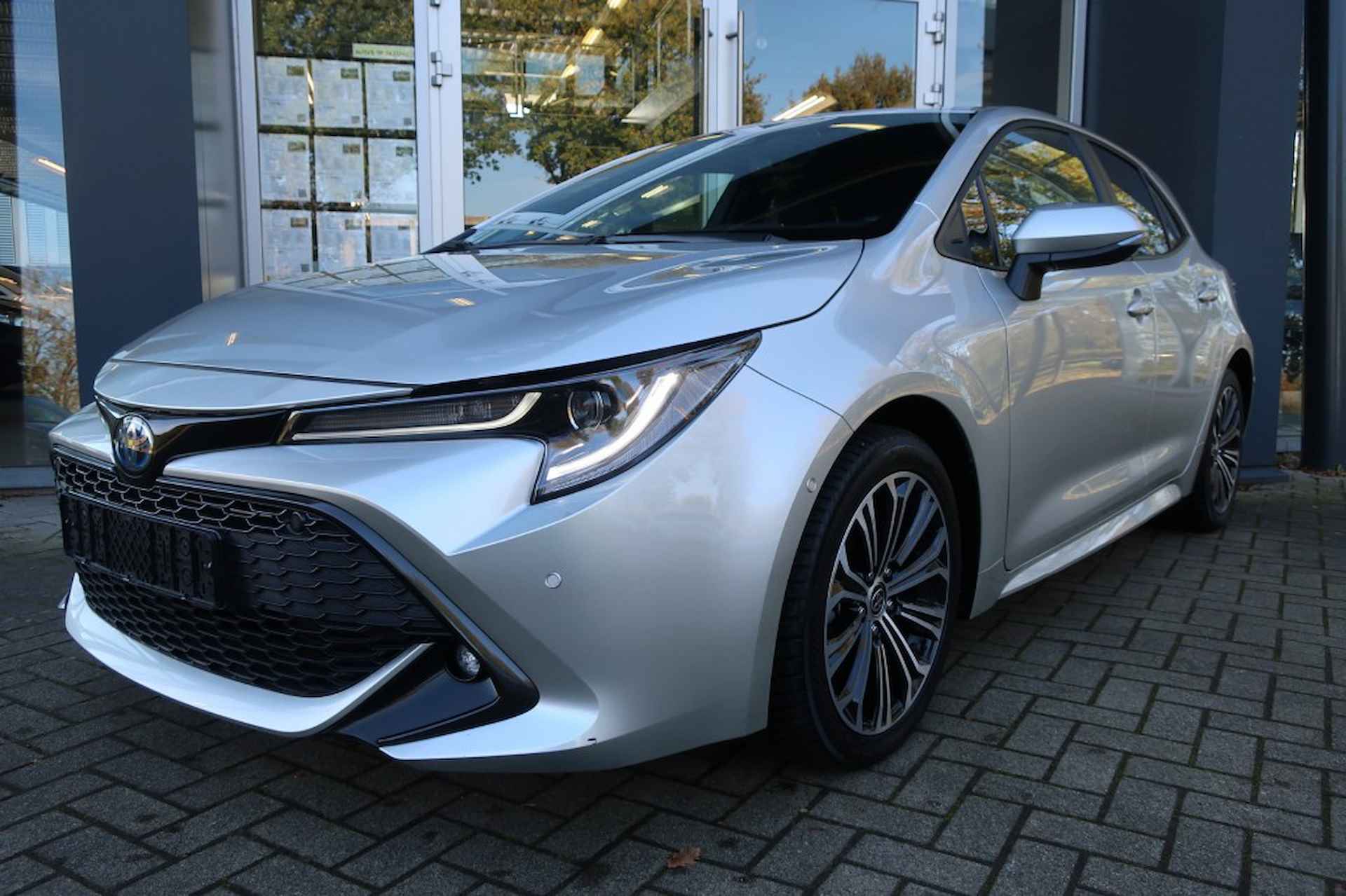 TOYOTA Corolla COROLLA HYBRID, All Season Banden, Clima, Apple Carplay/ Android - 8/33