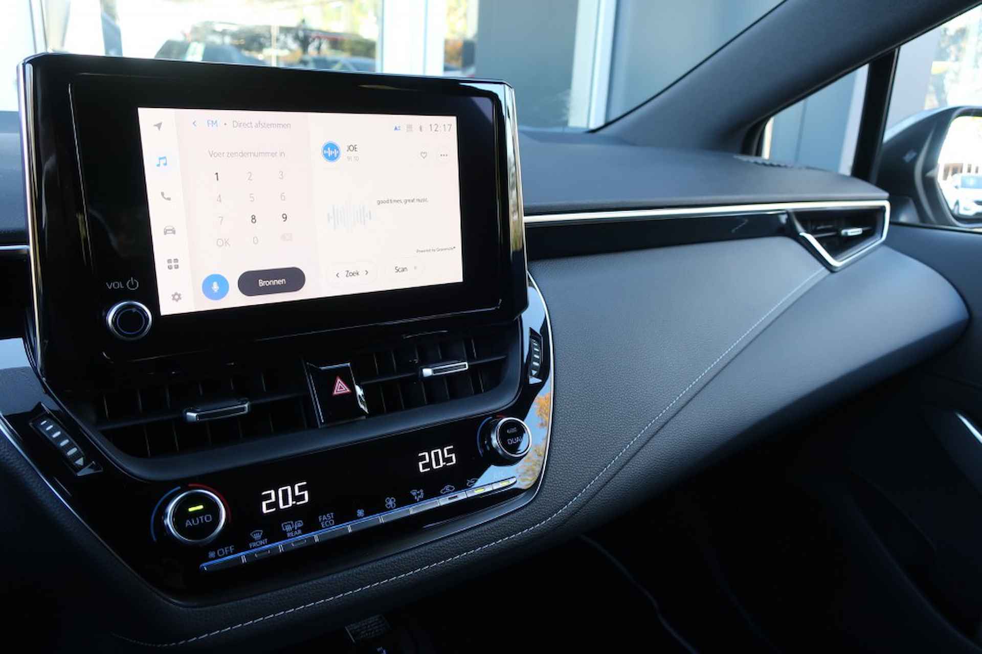 TOYOTA Corolla COROLLA HYBRID, All Season Banden, Clima, Apple Carplay/ Android - 24/33