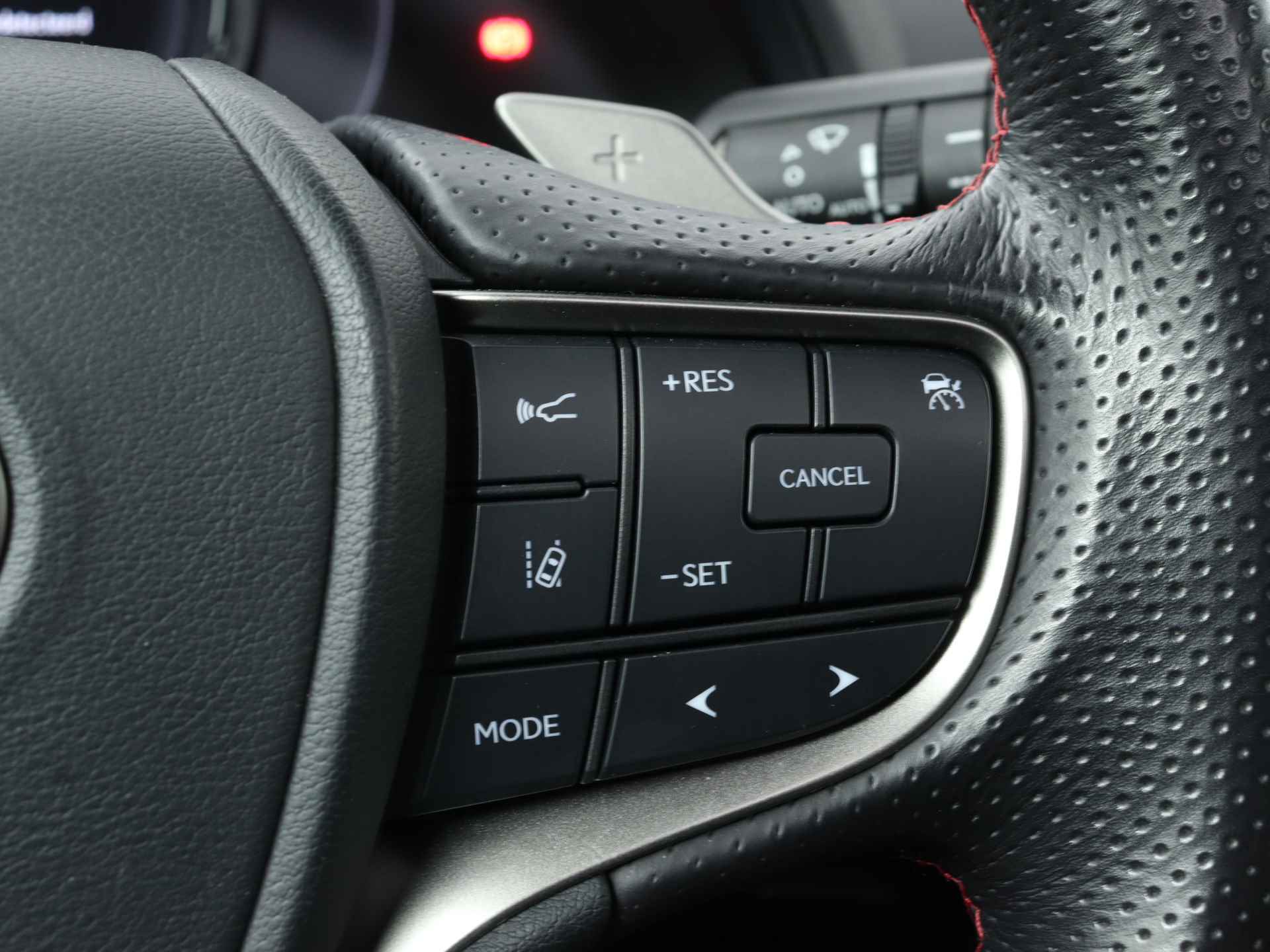 Lexus UX 250h F-Sport Limited | Triple LED | Schuifdak | Premium Navigatie | Leer | - 26/48