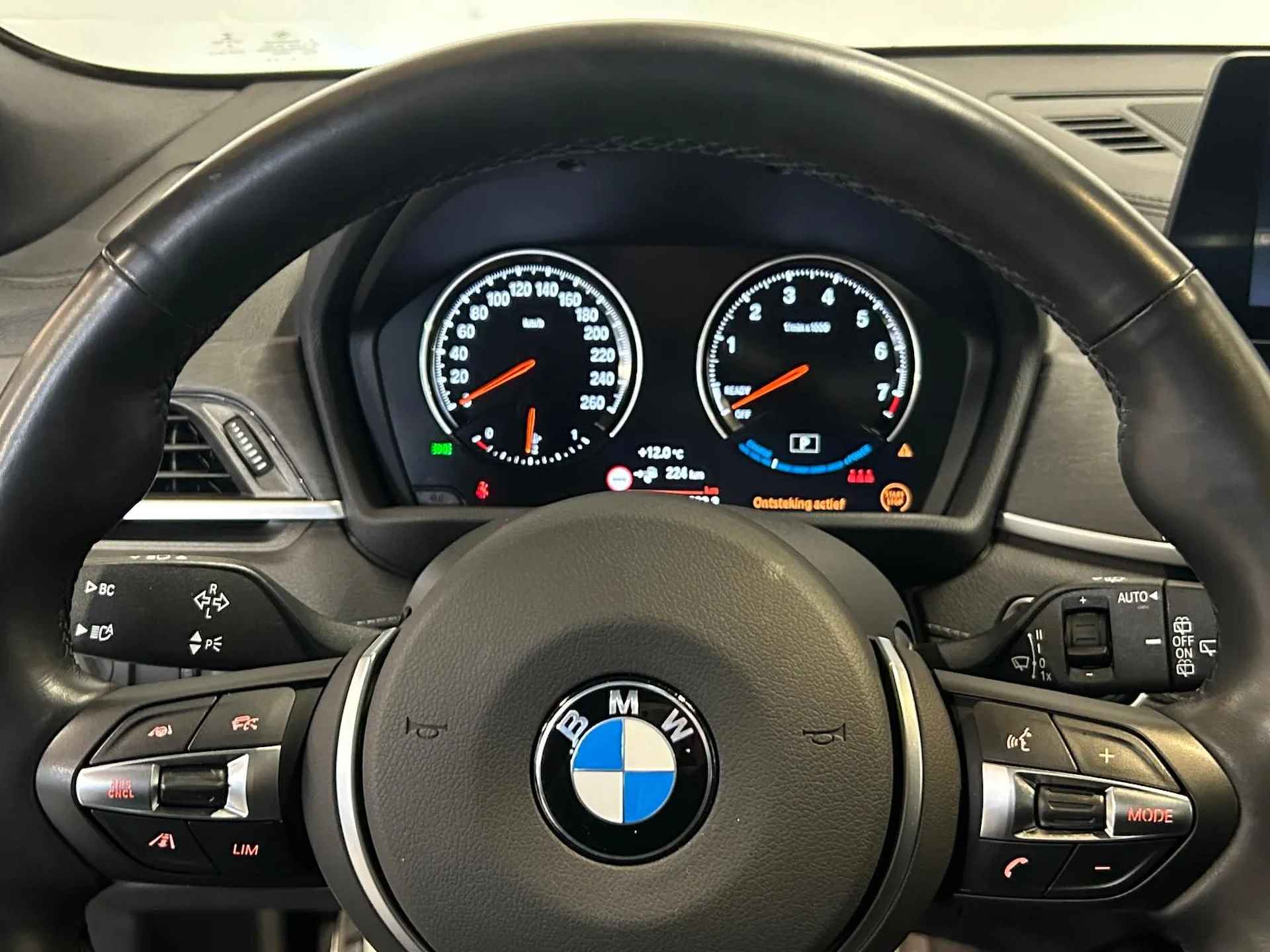 BMW X2 xDrive25e High Exec. M-Sport - Panorama - Memory - Adaptief - 19/26