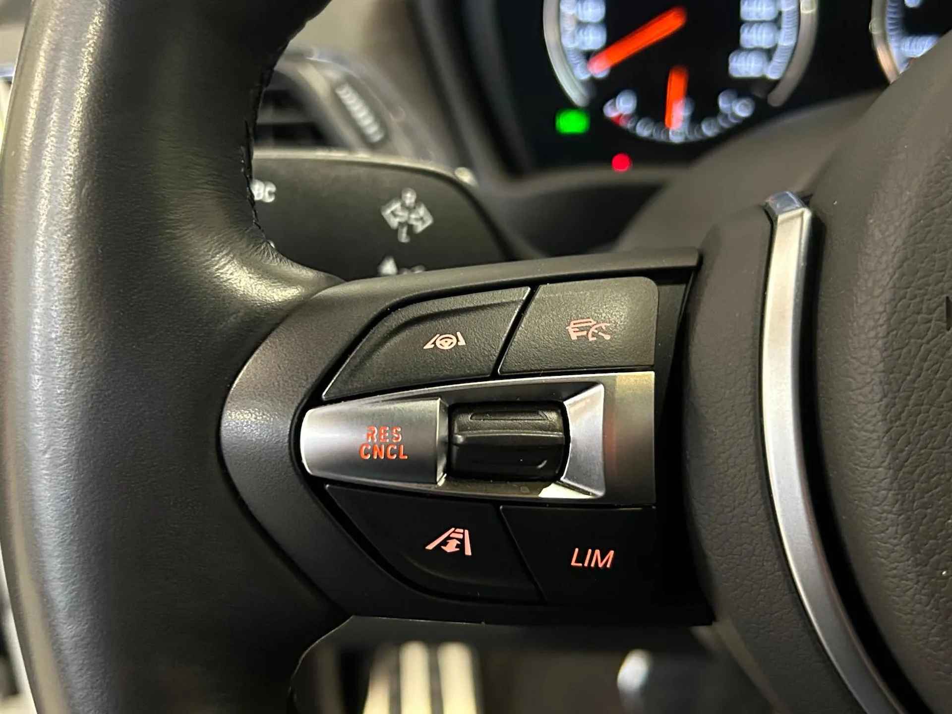 BMW X2 xDrive25e High Exec. M-Sport - Panorama - Memory - Adaptief - 20/26