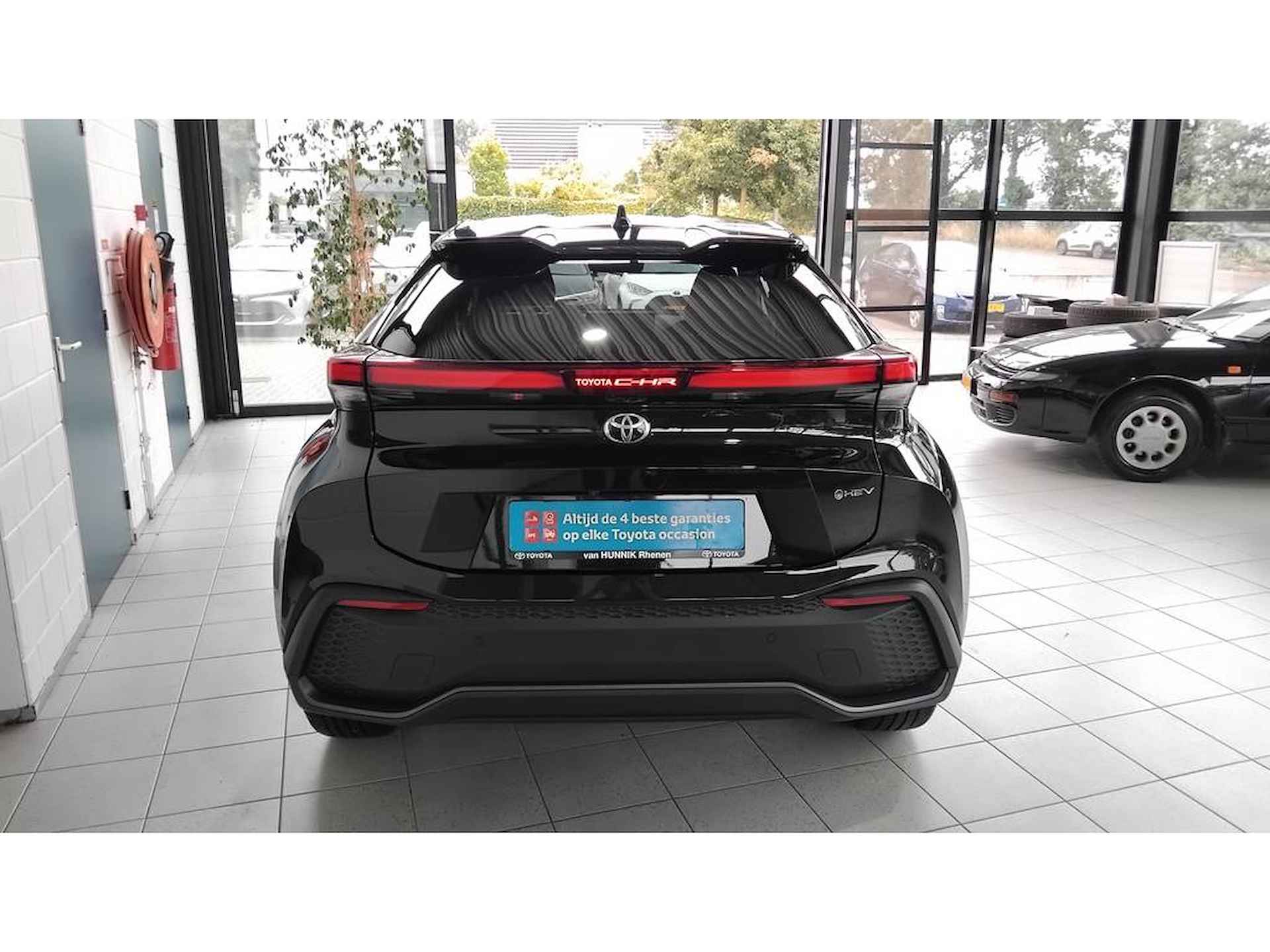 Toyota C-HR 1.8 Hybrid 140 Style Navi Stoel verw Pdc Camera - 3/26