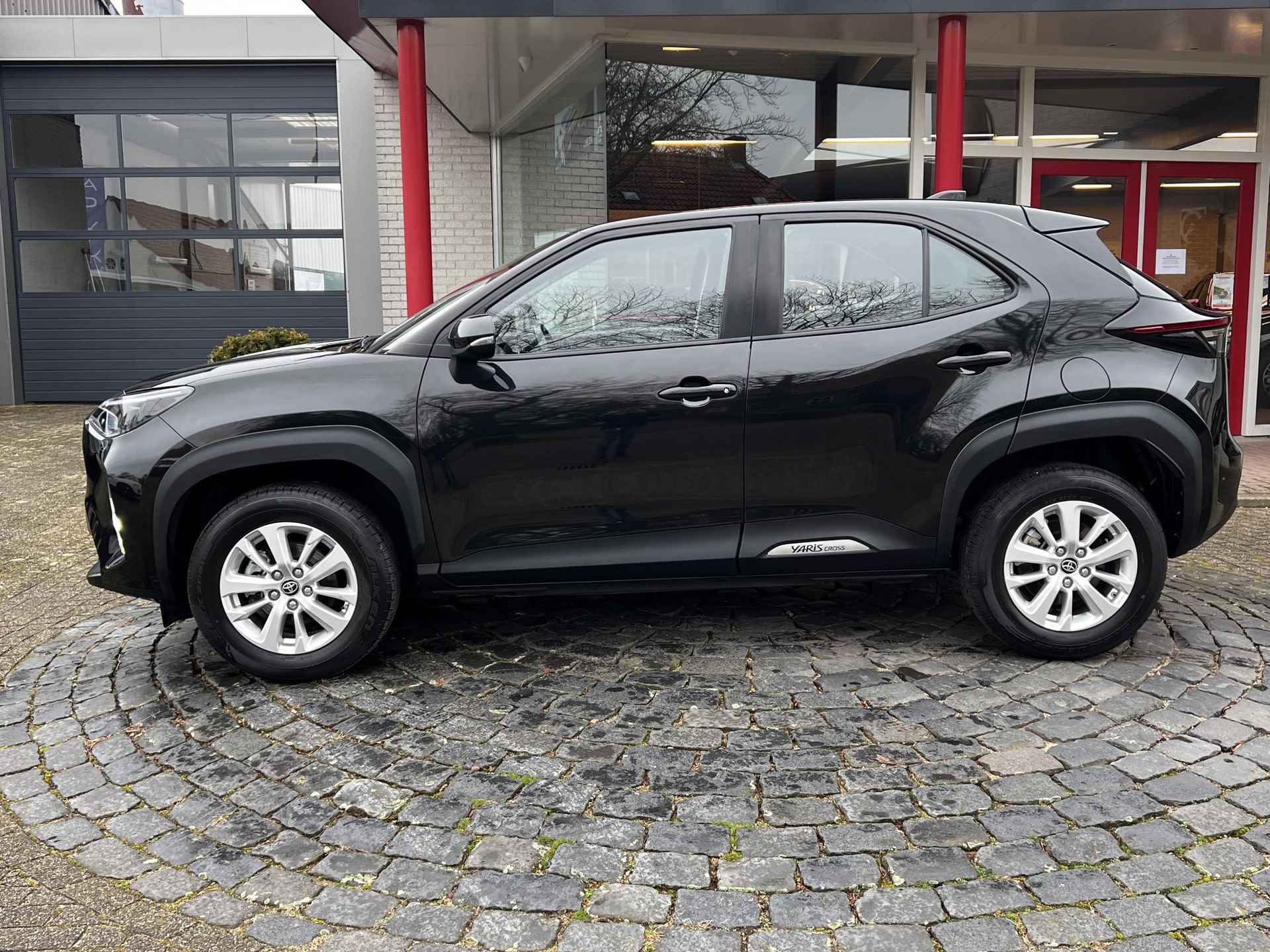 Toyota Yaris Cross 1.5 Hybrid Active | Carplay | LMV | Adap.Cruise | Camera | All-in rijklaarprijs - 3/37