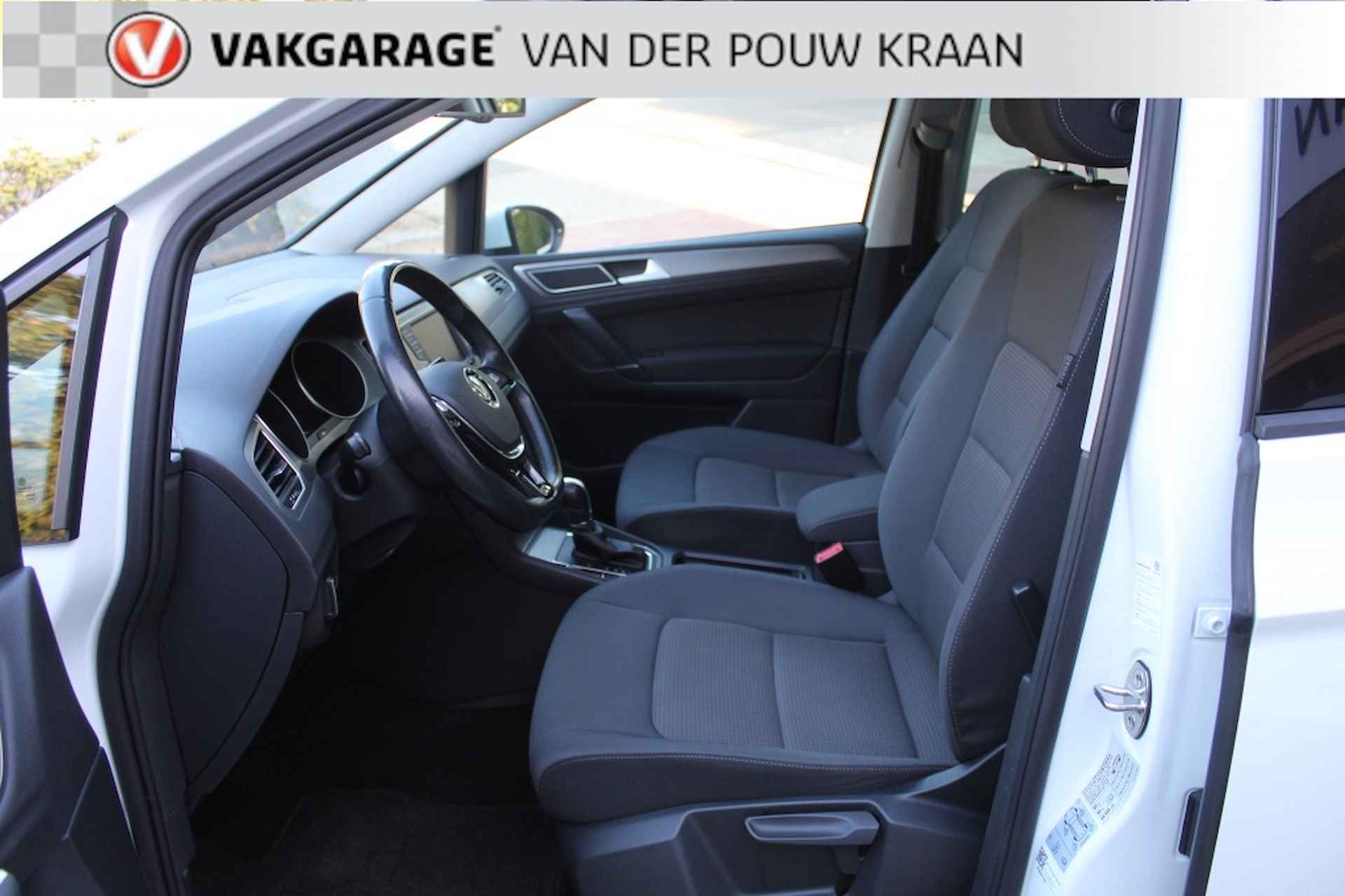 Volkswagen Golf Sportsvan 1.0 TSI Connected Series Trekhaak / Climate Control - 7/35