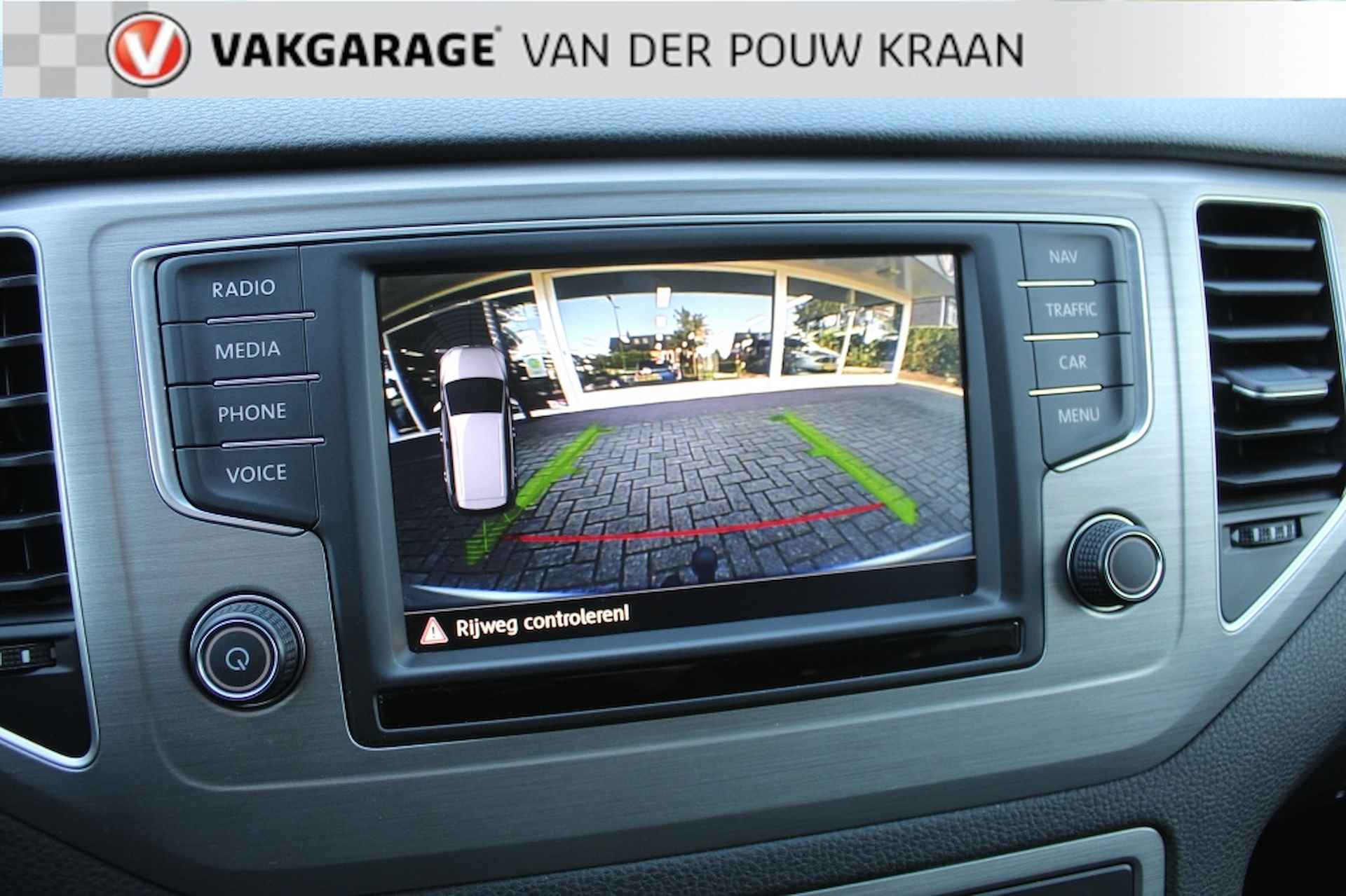 Volkswagen Golf Sportsvan 1.0 TSI Connected Series Trekhaak / Climate Control - 22/35