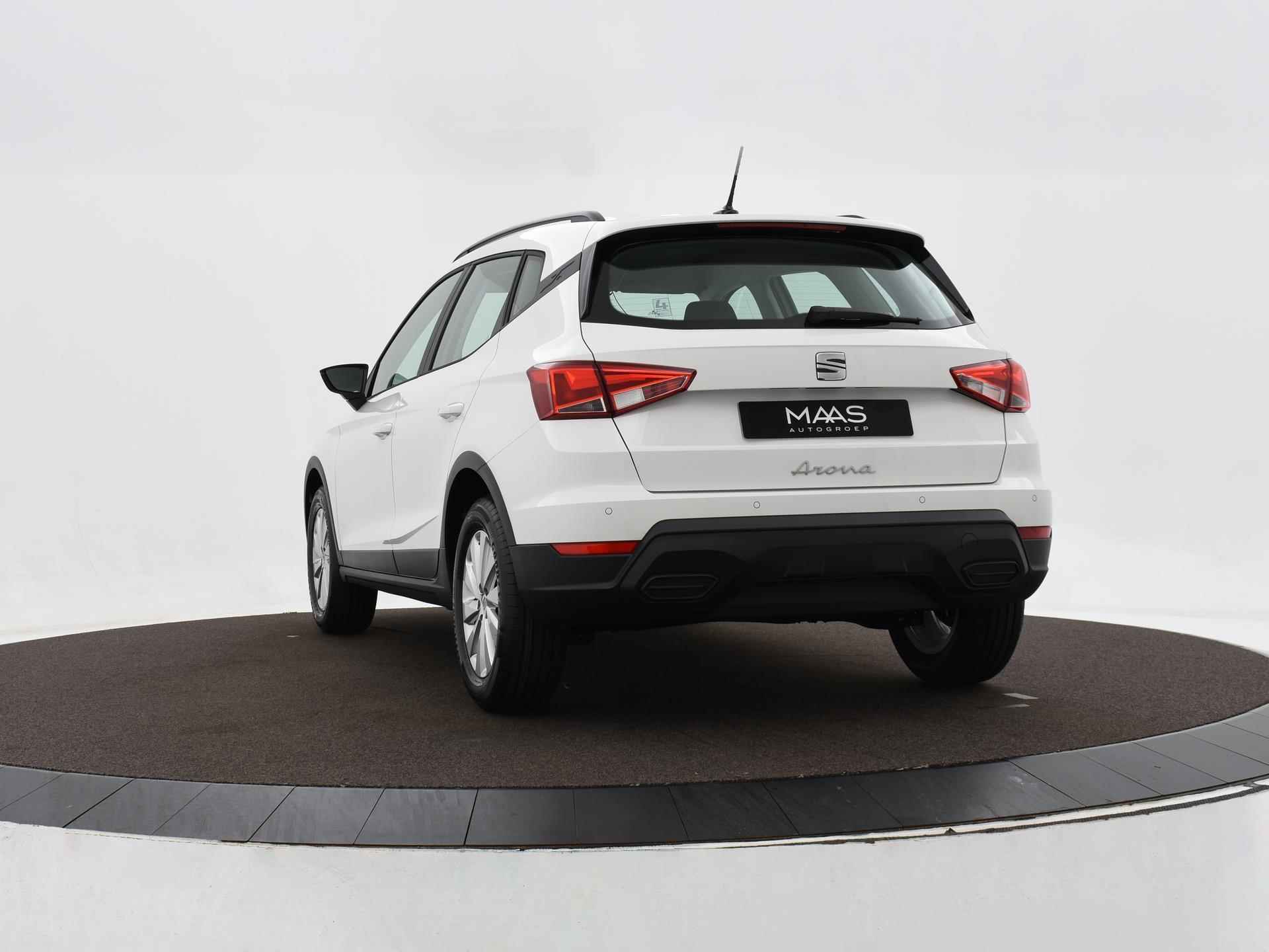 SEAT Arona Reference 1.0 TSI 95 pk SUV 5 Versnellingen · Apple Carplay · 3500,- Euro voorrraad Voordeel! - 3/19