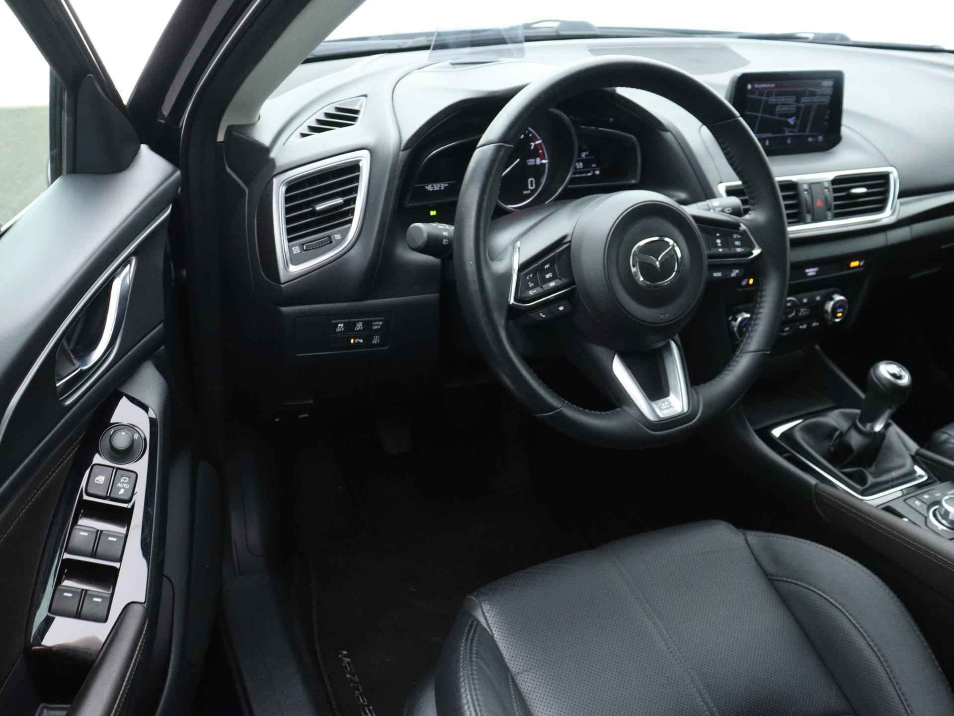 Mazda 3 2.0 SkyActiv-G 120 GT-M 120 PK | Navigatie | Camera | Trekhaak | Adaptive Cruise Control | Climate Control | Stoelverwarming | Parkeersensoren | LED | Lichtmetalen velgen | Privacy glass | - 10/23