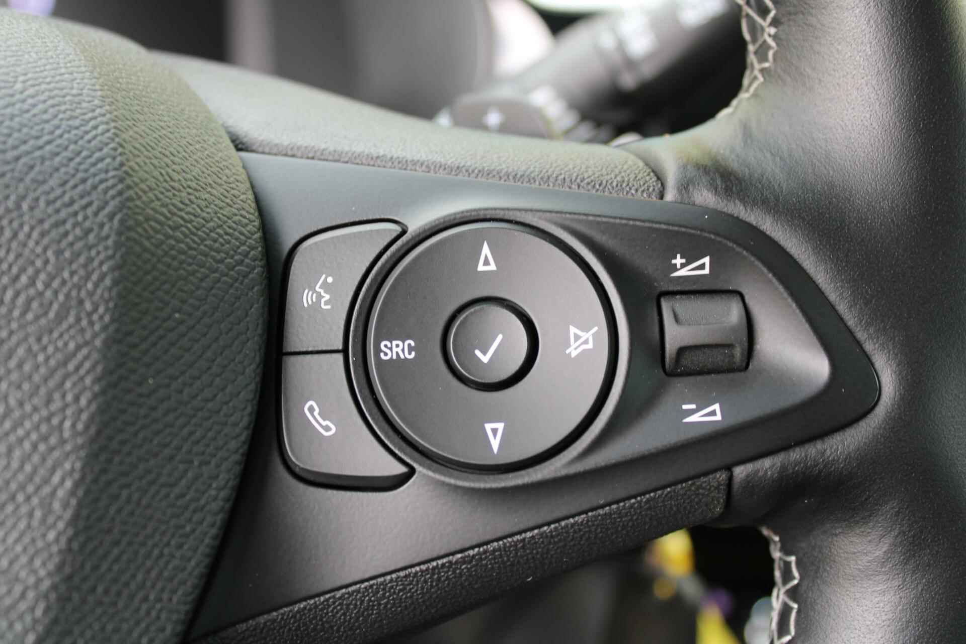 Opel Corsa 1.2 Elegance Automaat Navi/Led/Camera. - 18/45
