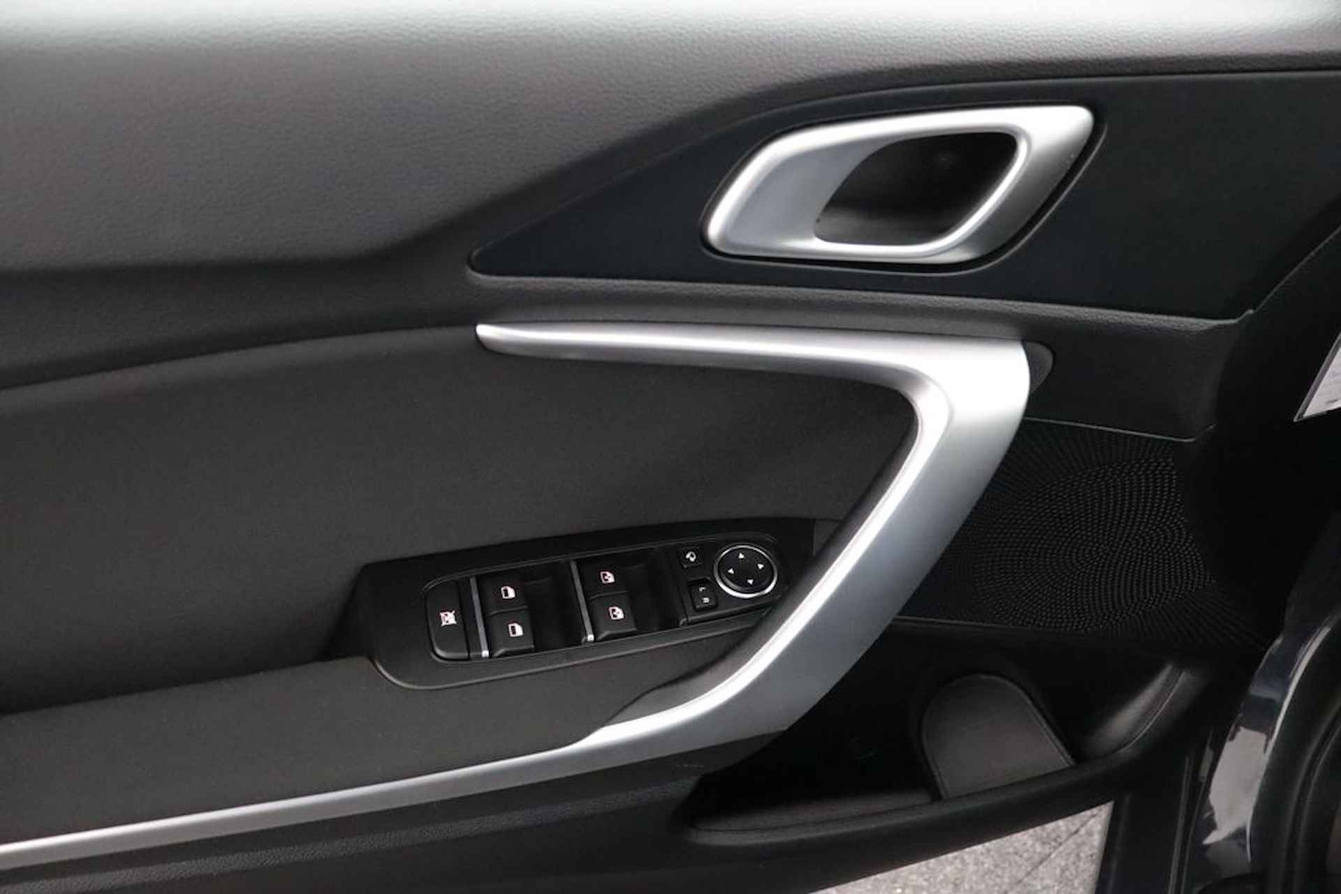 Kia Ceed Sportswagon 1.0 T-GDi DynamicLine - Navigatie - Cruise Control - Climate Control - Apple CarPlay / Android Auto - LED - Fabrieksgarantie tot 03-2030 - 19/53