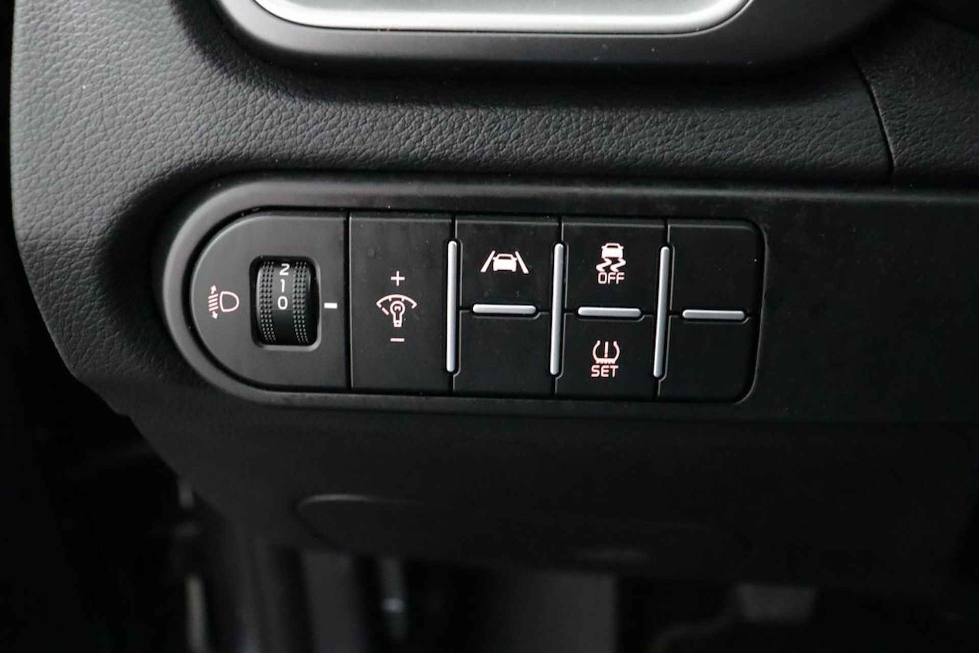 Kia Ceed Sportswagon 1.0 T-GDi DynamicLine - Navigatie - Cruise Control - Climate Control - Apple CarPlay / Android Auto - LED - Fabrieksgarantie tot 03-2030 - 20/53