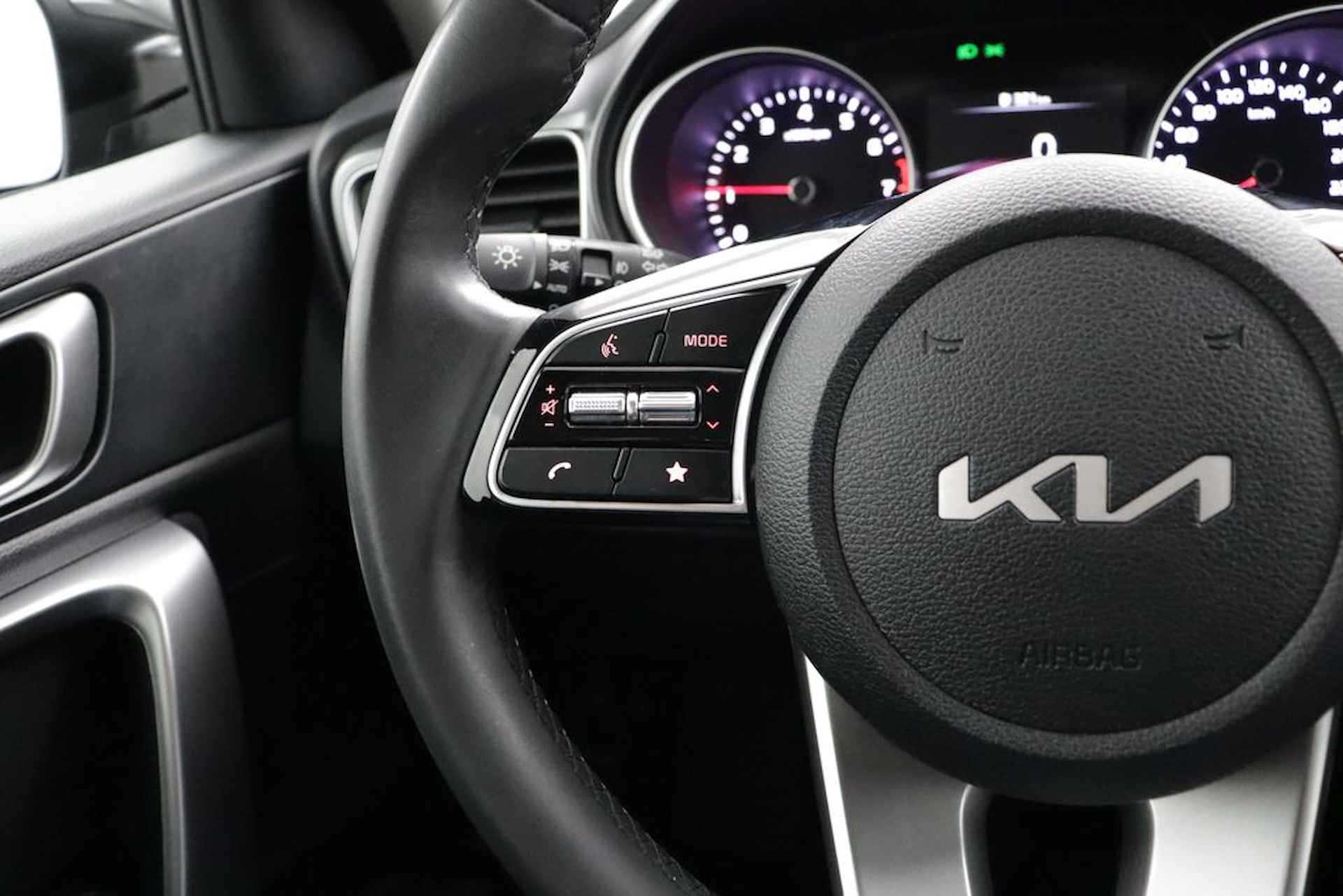Kia Ceed Sportswagon 1.0 T-GDi DynamicLine - Navigatie - Cruise Control - Climate Control - Apple CarPlay / Android Auto - LED - Fabrieksgarantie tot 03-2030 - 24/53