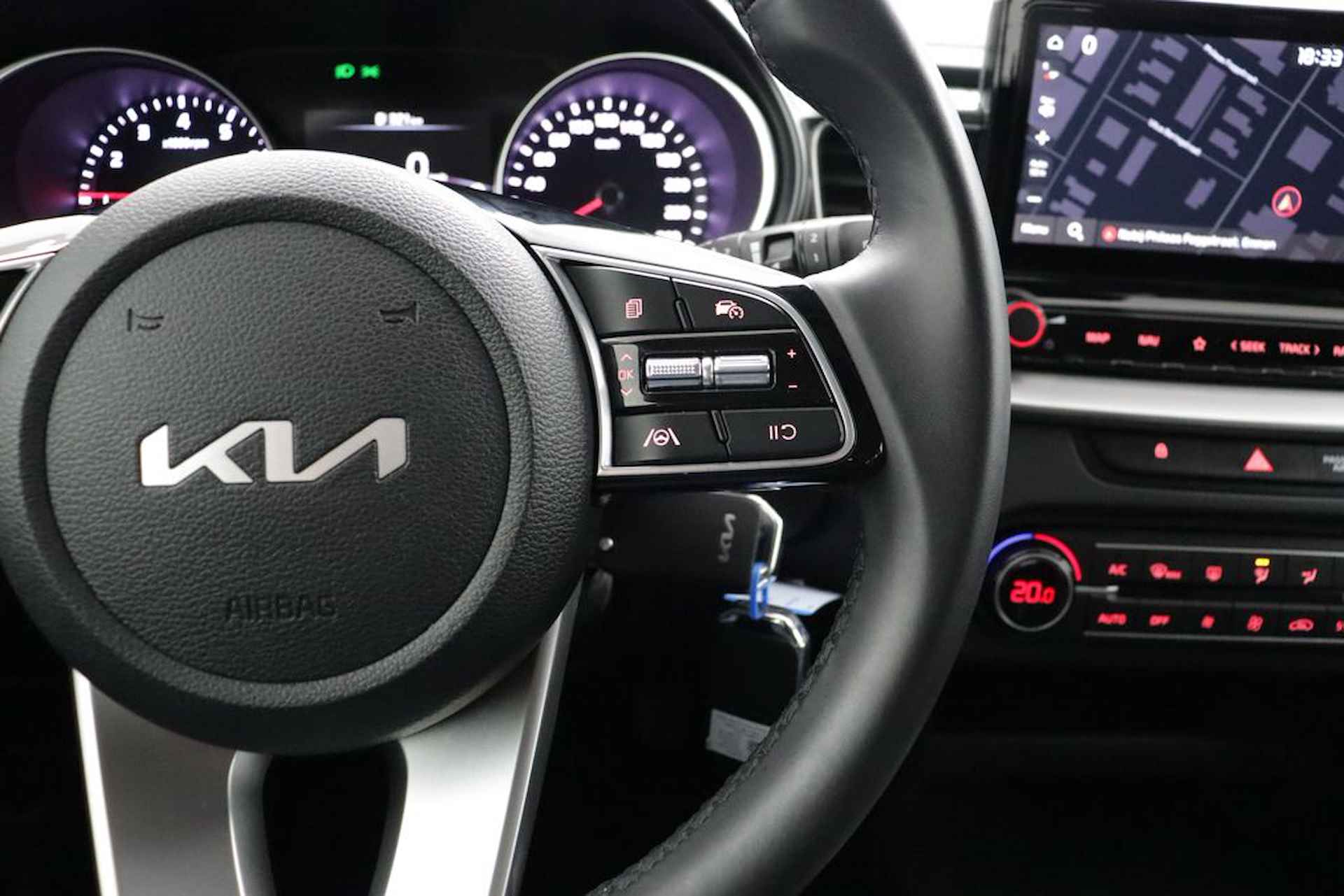 Kia Ceed Sportswagon 1.0 T-GDi DynamicLine - Navigatie - Cruise Control - Climate Control - Apple CarPlay / Android Auto - LED - Fabrieksgarantie tot 03-2030 - 25/53