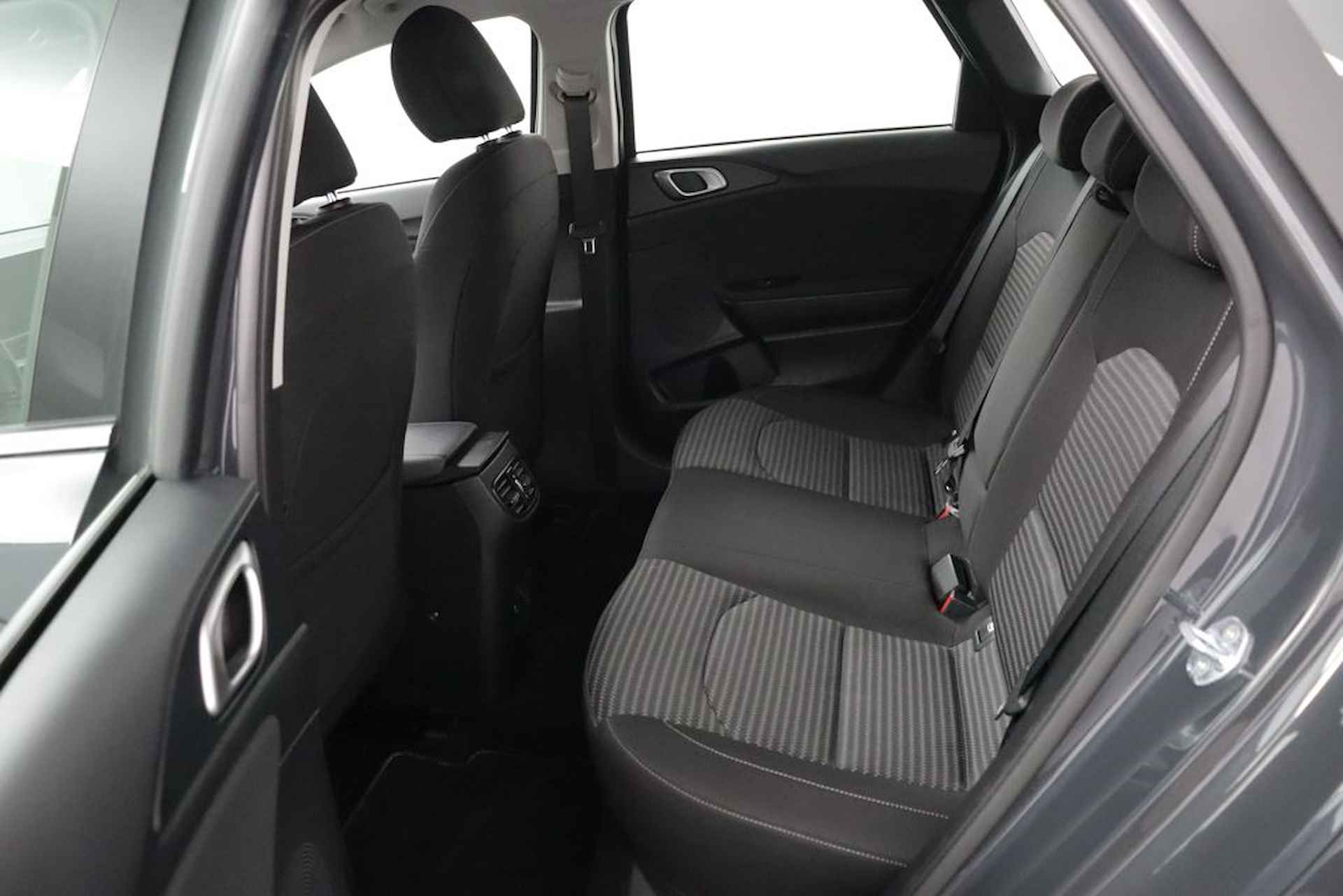 Kia Ceed Sportswagon 1.0 T-GDi DynamicLine - Navigatie - Cruise Control - Climate Control - Apple CarPlay / Android Auto - LED - Fabrieksgarantie tot 03-2030 - 29/53