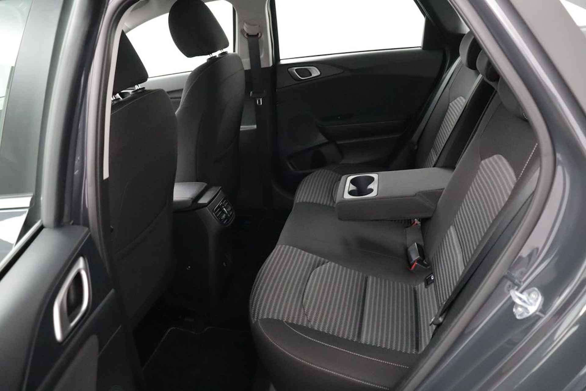 Kia Ceed Sportswagon 1.0 T-GDi DynamicLine - Navigatie - Cruise Control - Climate Control - Apple CarPlay / Android Auto - LED - Fabrieksgarantie tot 03-2030 - 38/53
