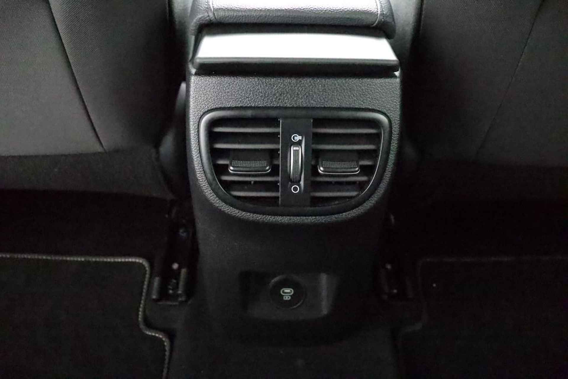 Kia Ceed Sportswagon 1.0 T-GDi DynamicLine - Navigatie - Cruise Control - Climate Control - Apple CarPlay / Android Auto - LED - Fabrieksgarantie tot 03-2030 - 39/53