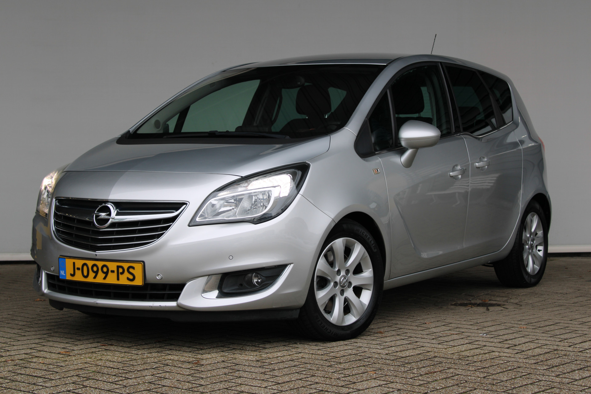 Opel Meriva 1.4 Turbo Cosmo Cruise control | Flexfix fietsendrager | Climate control | PDC V+A |