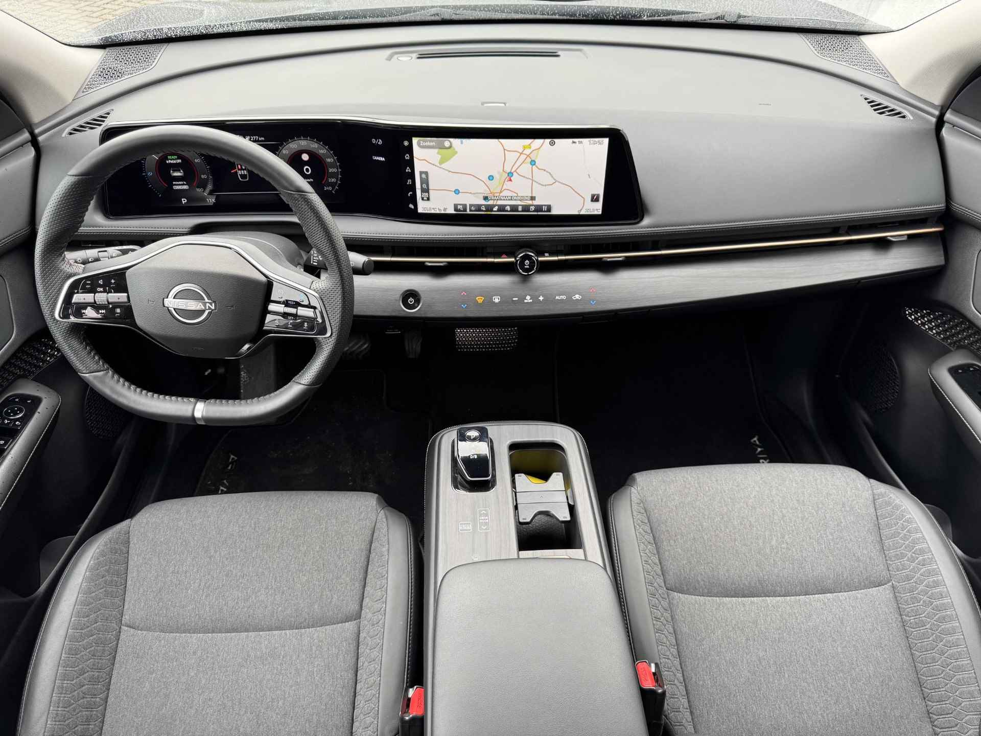 Nissan Ariya Advance 66 kWh / Apple Carplay/Android Auto / Navigatie / Stoel- en Stuurverwarming / 360 graden camera /  Elektrische achterklep - 2/44