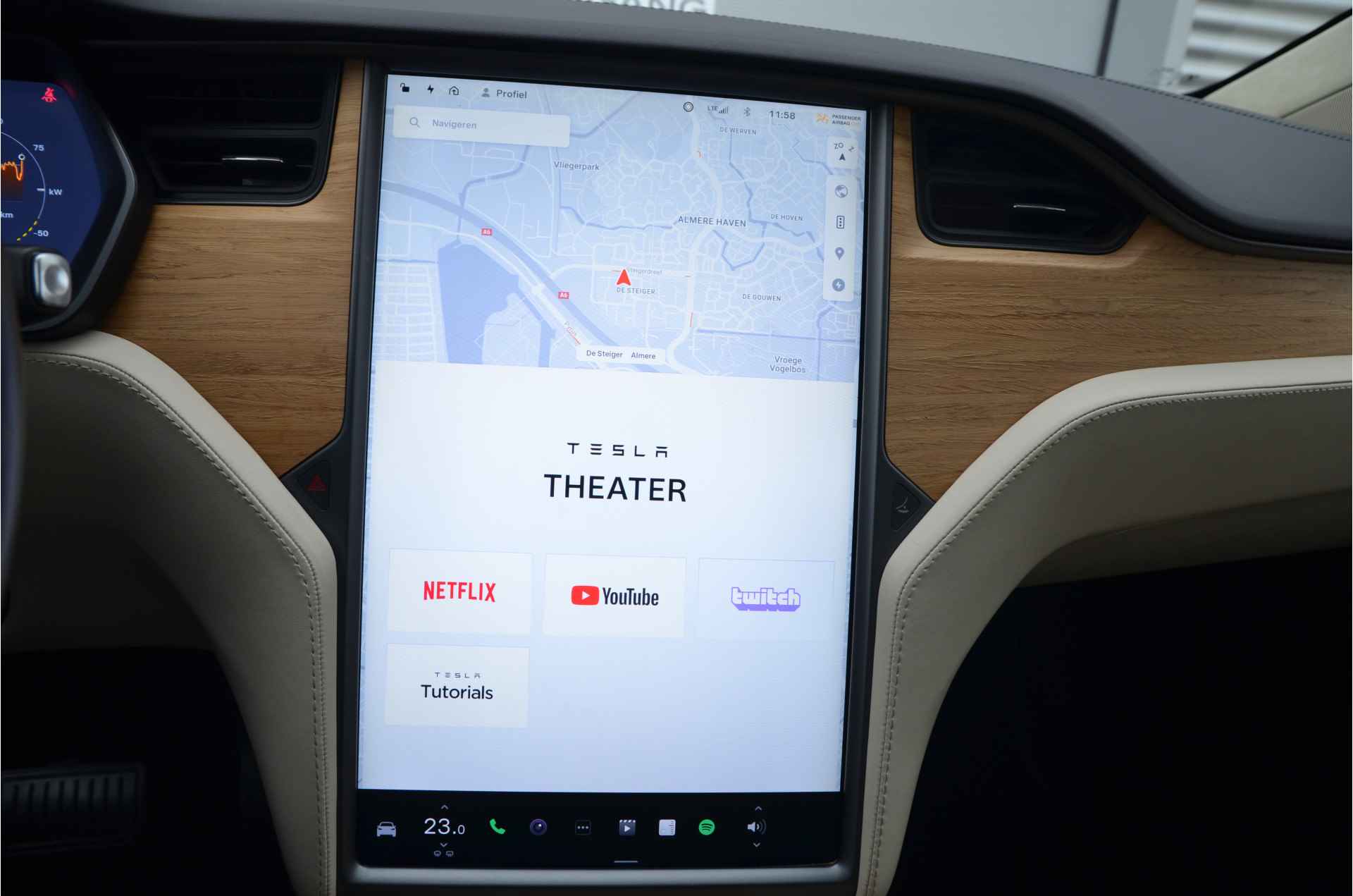 Tesla Model X 100D 6p. Enhanced AutoPilot2.5 - 27/37