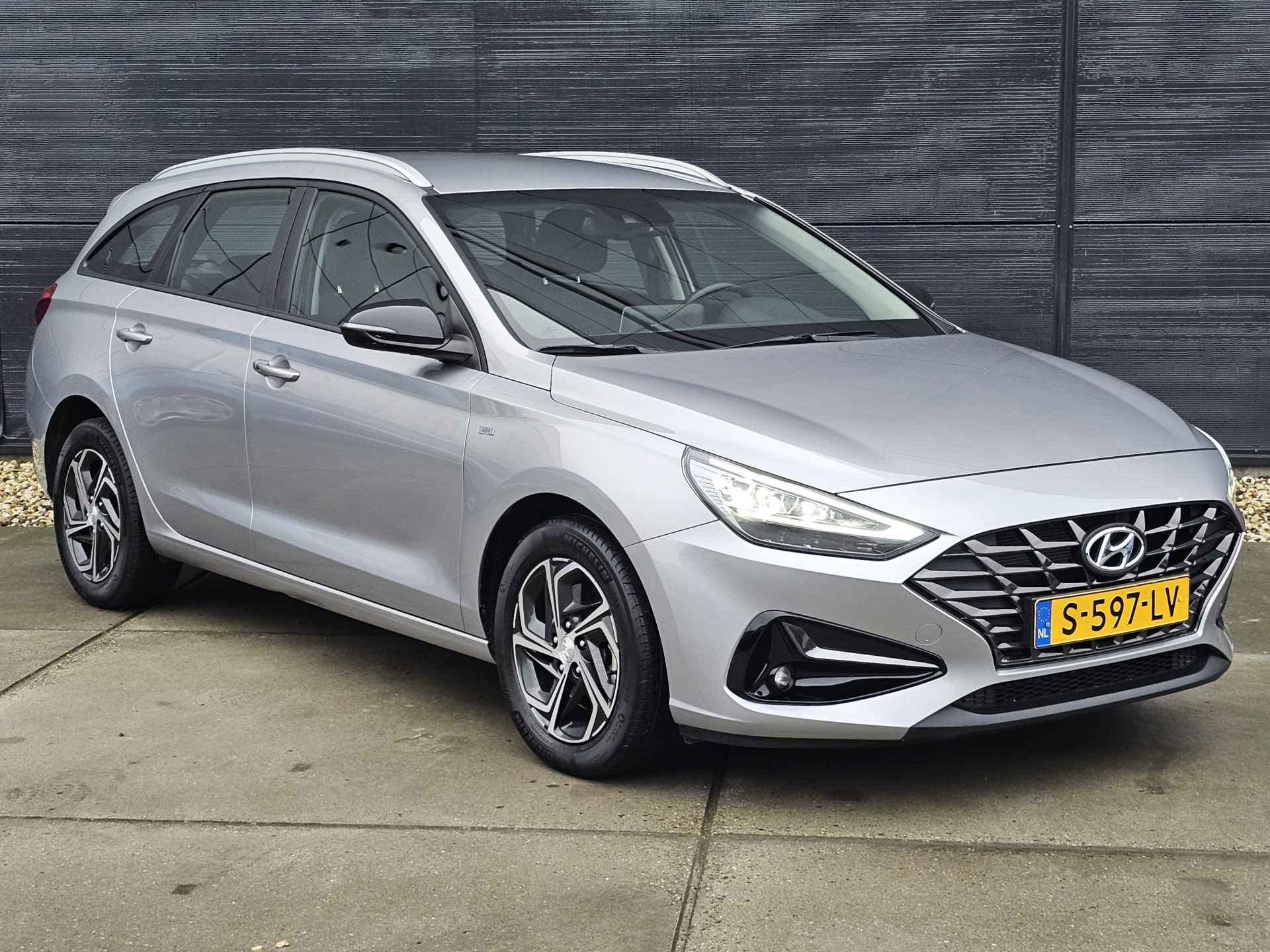 Hyundai i30 Wagon 1.0 T-GDi MHEV Comfort Smart | Cruise Control | Automatische Airco | Navigatie - 8/45