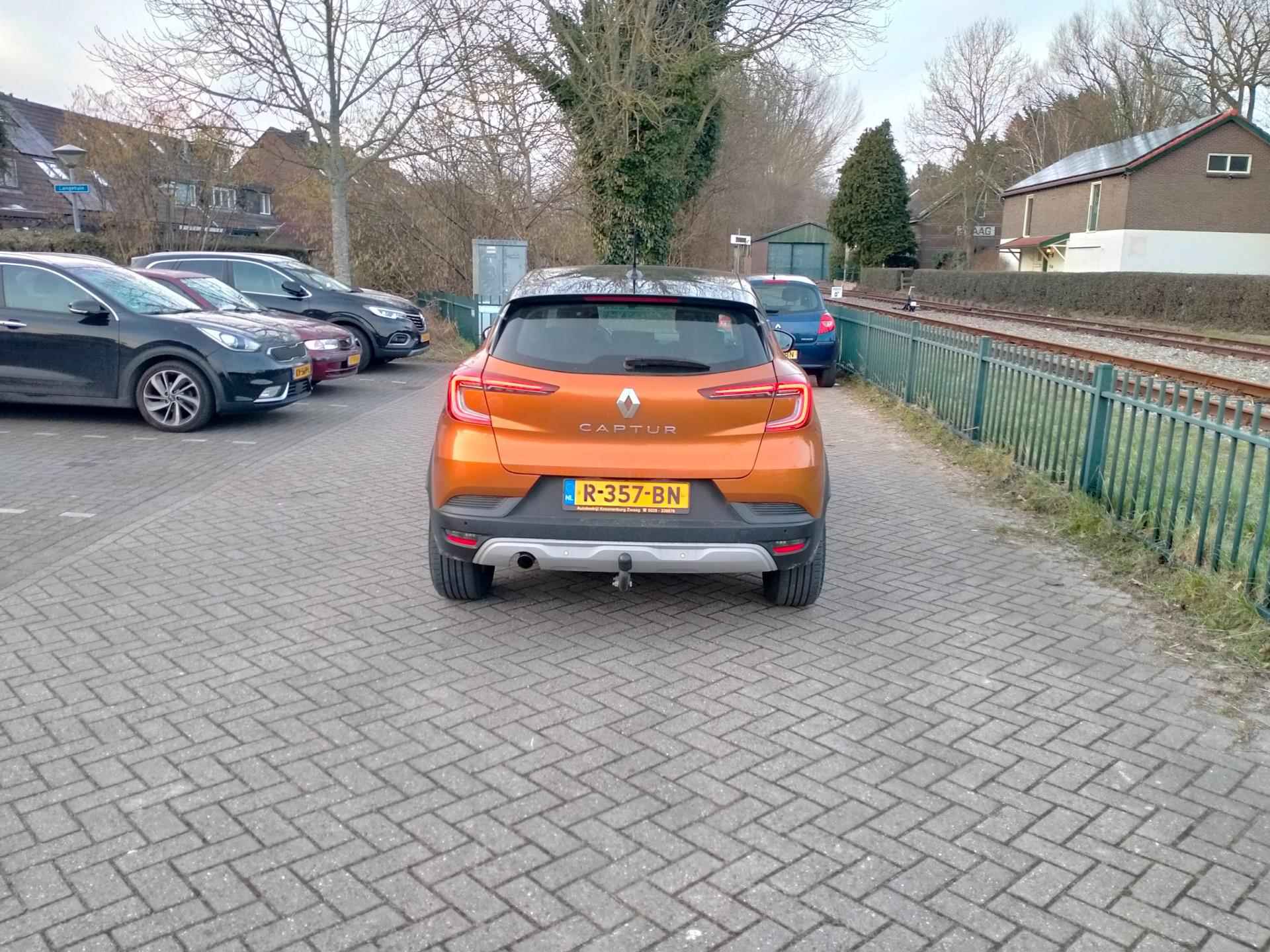 Renault Captur 1.3 TCe 130 Intens clima android/apple lage km trekhaak ALLINPRIJS - 8/27