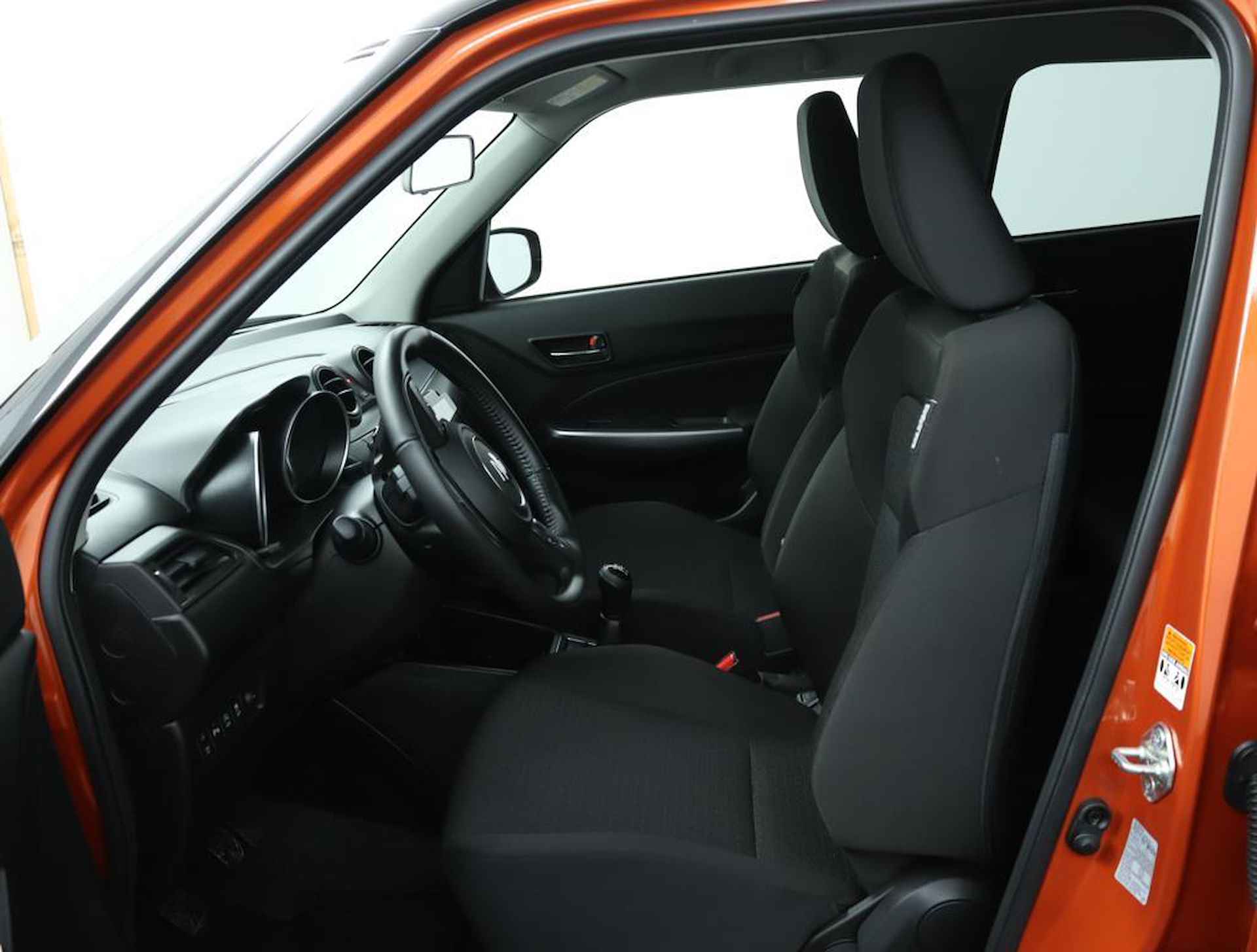 Suzuki Swift 1.2 AllGrip Style Smart Hybrid | Navigatie | Parkeersensoren voor+achter | Climate Control | Camera achter | - 17/51