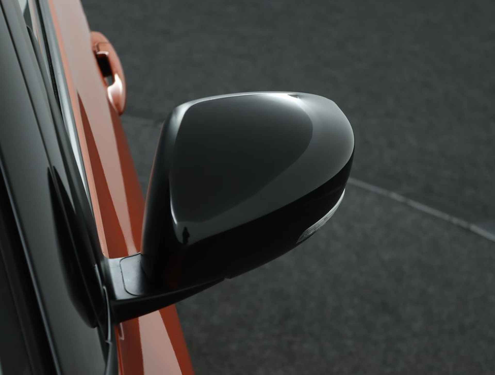 Suzuki Swift 1.2 AllGrip Style Smart Hybrid | Navigatie | Parkeersensoren voor+achter | Climate Control | Camera achter | - 41/51