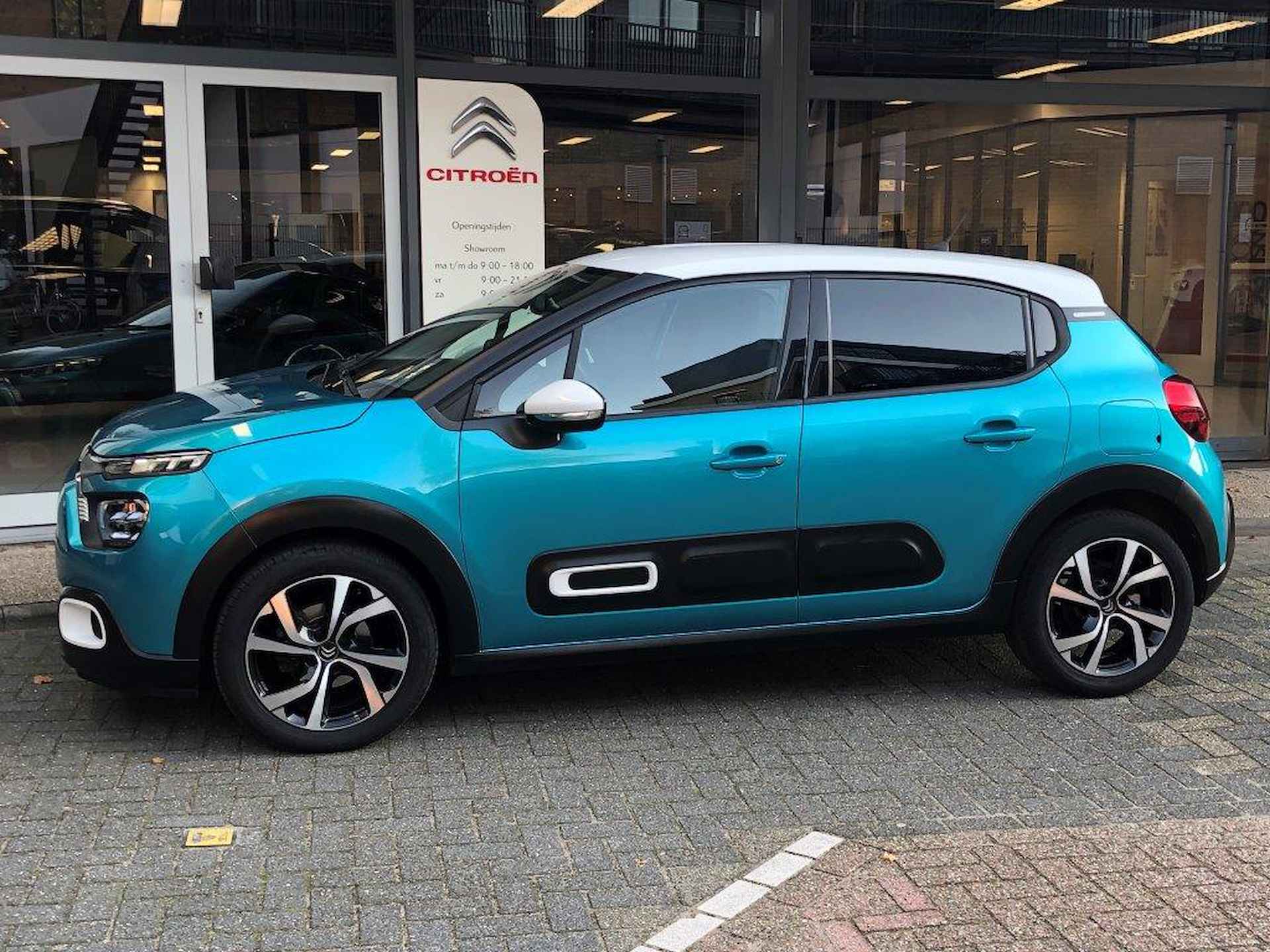 Citroen C3 AUTOMAAT SHINE NAVIGATIE - 2/19