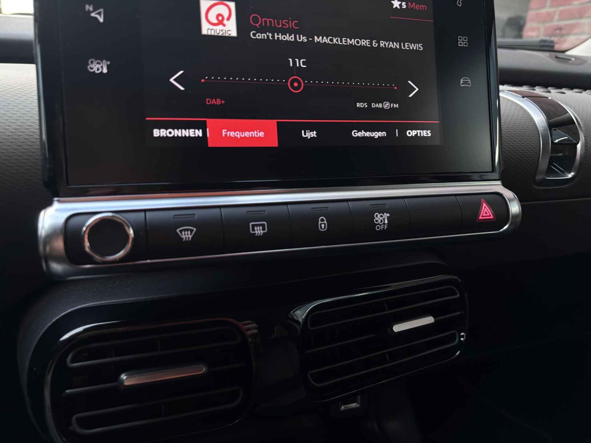 Citroën C4 Cactus C-Series 1.2 TURBO 110pk H6 | APPLE CARPLAY / ANDROID AUTO | STOELVERW. | TREKHAAK | PARKEERHULP | CLIMA | CRUISE | DAB+ | - 26/53