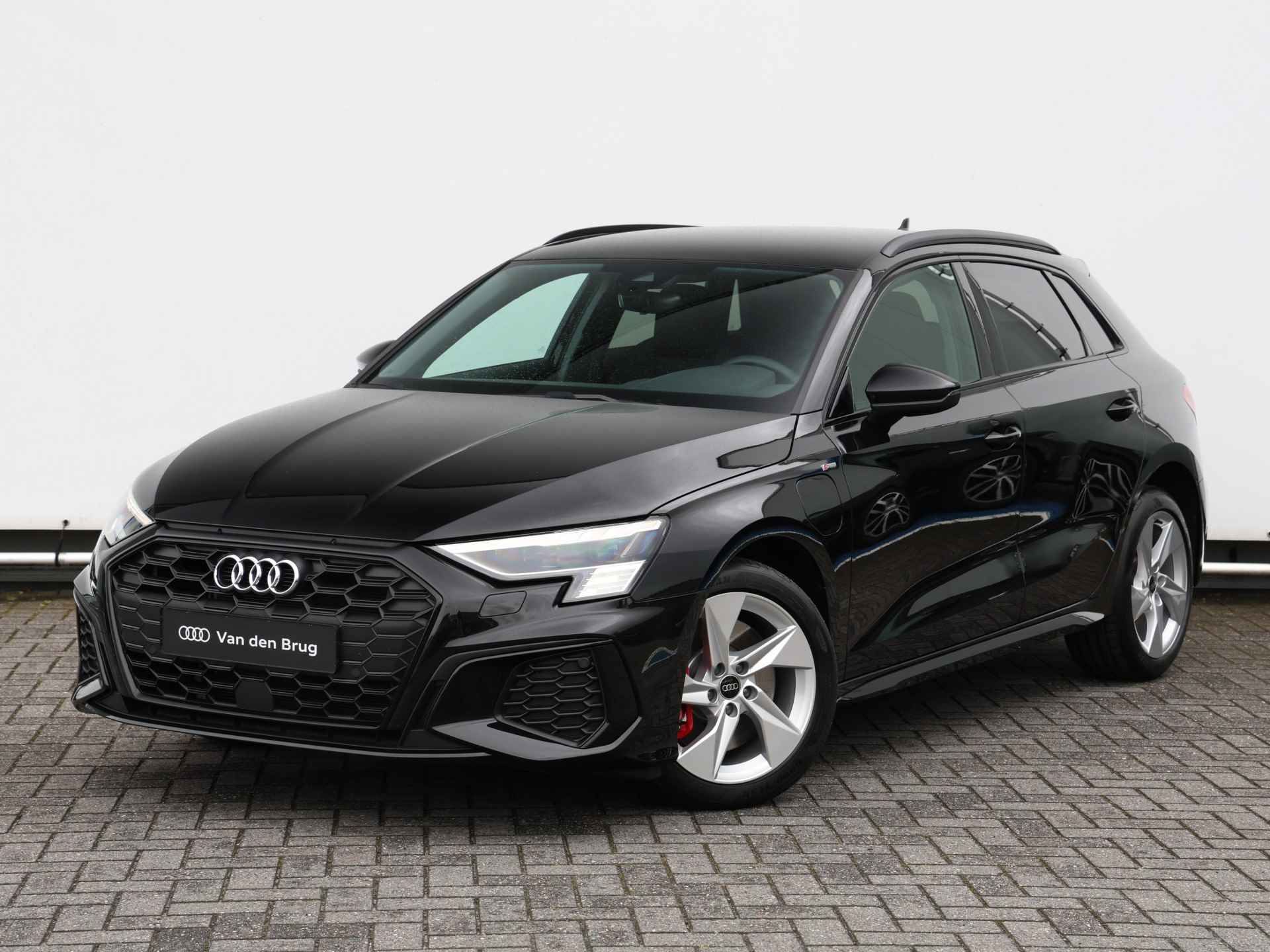 Audi A3 Sportback 45 TFSI e S edition ext. 245pk | Matrix LED | Keyless | Stoelverwarming | Adaptive Cruise | Navi | Apple Carplay - 12/46