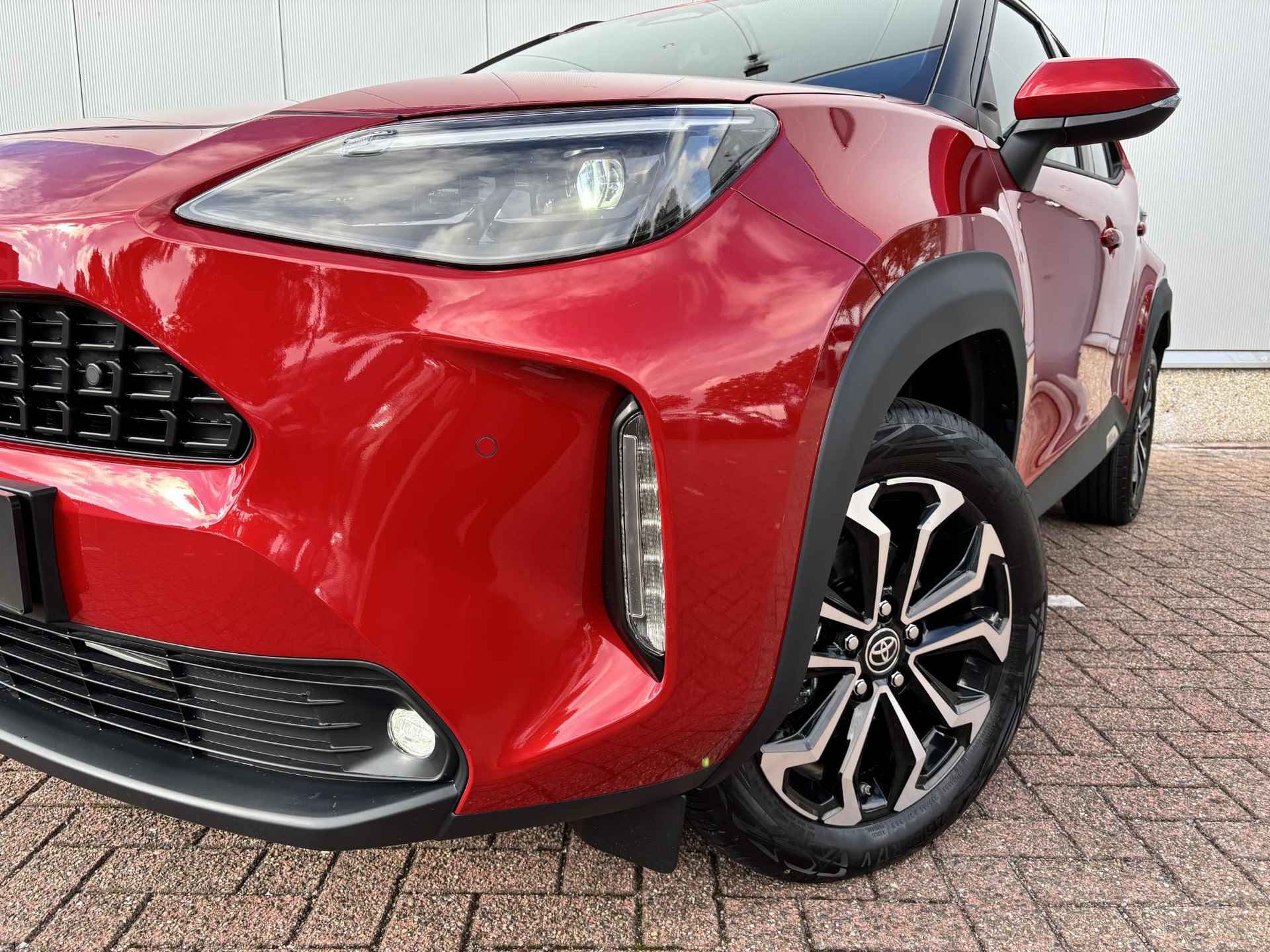 Toyota Yaris Cross 1.5 Hybrid 130pk First Edition Limited, BSM, Stoelverwarming, stuurverwarming, Apple Carplay Android Auto,Smartkey,LED - 6/68