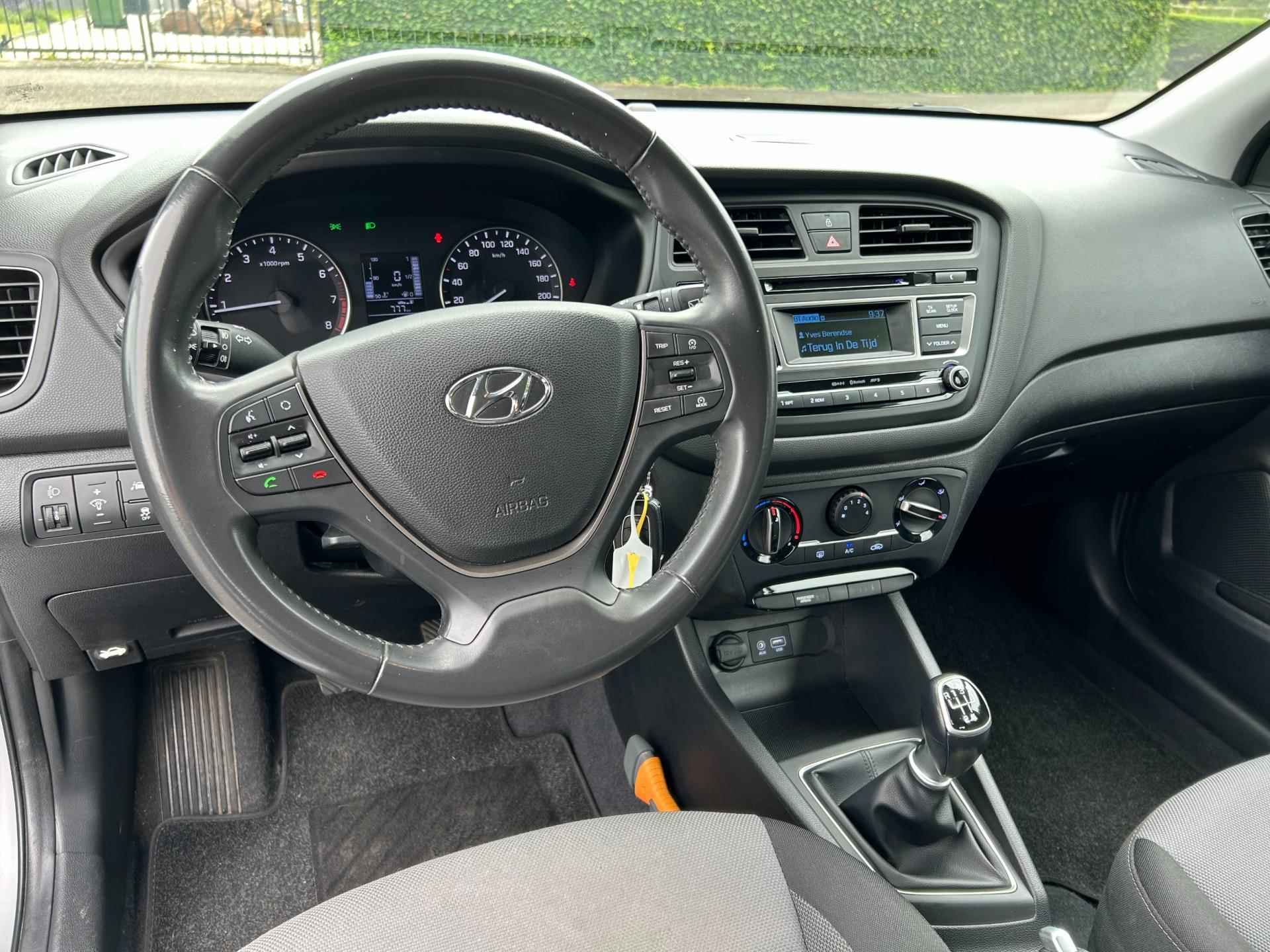 Hyundai I20 1.0 T-GDI i-Motion | Airco | Cruise control | Bluetooth | - 3/23