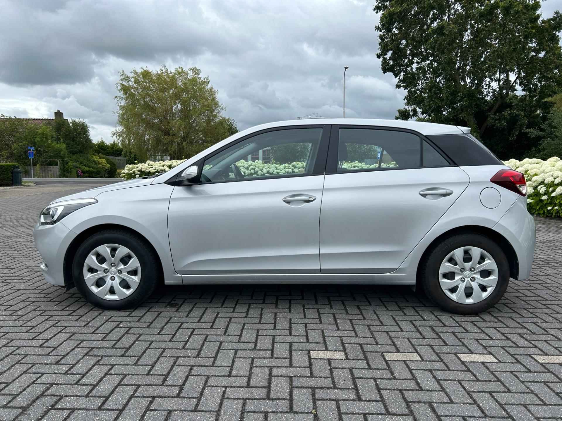 Hyundai I20 1.0 T-GDI i-Motion | Airco | Cruise control | Bluetooth | - 12/23