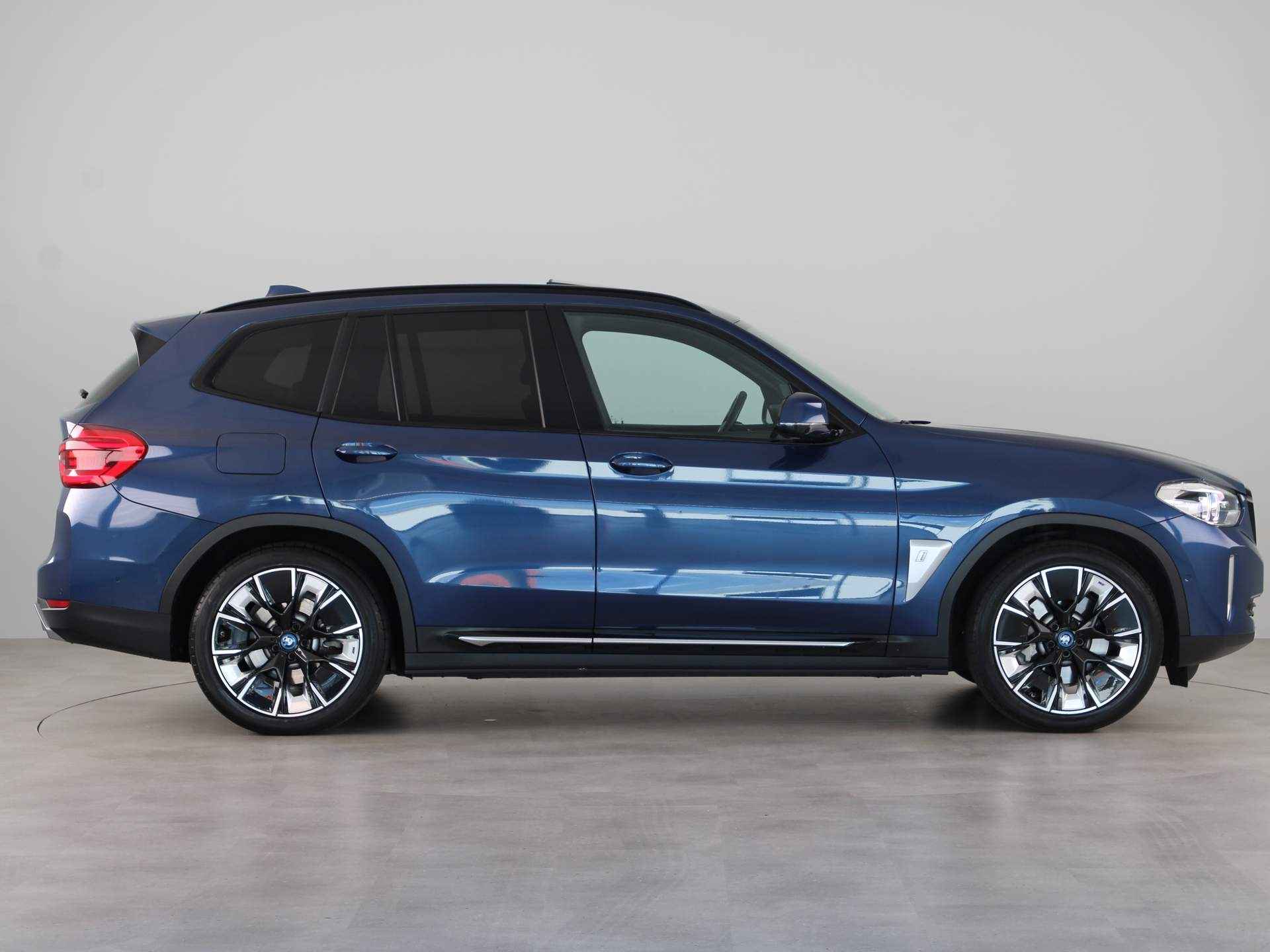 BMW iX3 Executive 80 kWh - 9/25