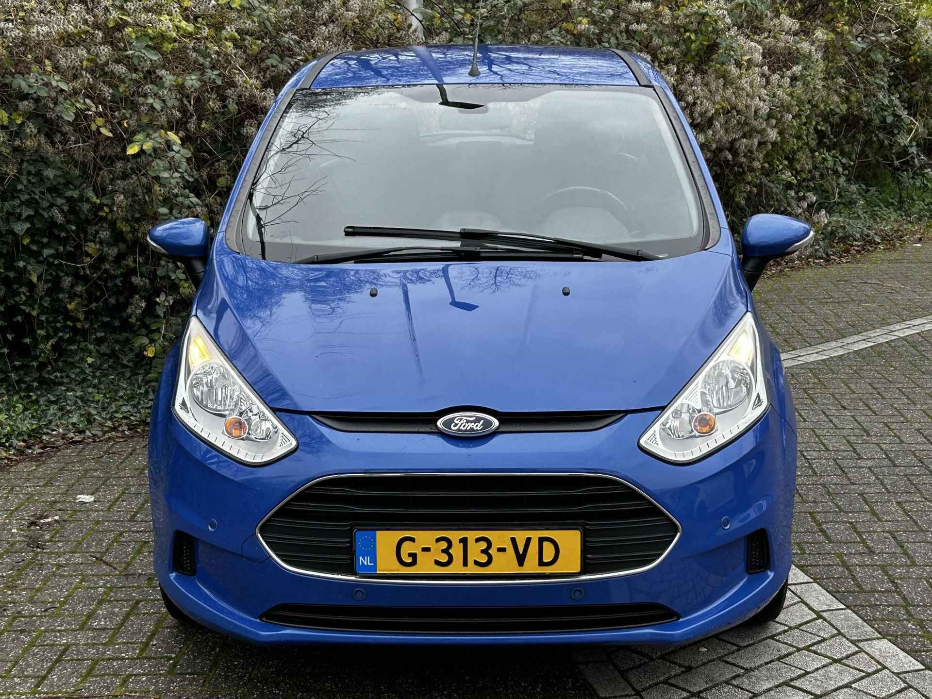 Ford B-Max 1.0 EcoBoost Titanium LET OP: VELGEN ZIJN ZWART! NIEUWE FOTOS VOLGEN ZSM | Navi , climate , stoelverwarming , cruise , tel , parkeersensoren , trekhaak - 3/21