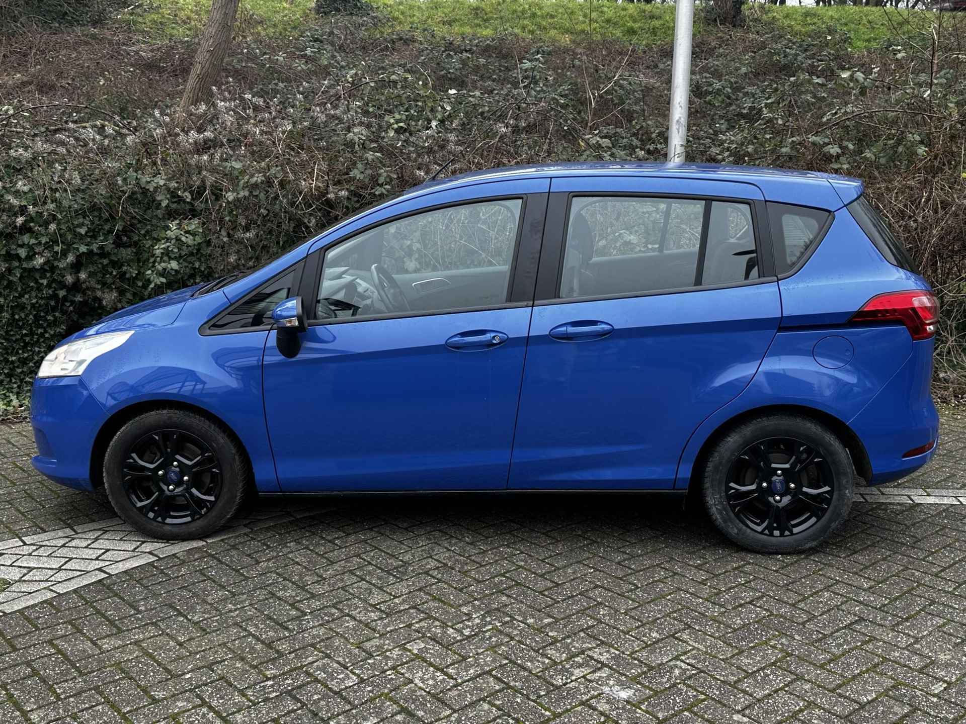 Ford B-Max 1.0 EcoBoost Titanium LET OP: VELGEN ZIJN ZWART! NIEUWE FOTOS VOLGEN ZSM | Navi , climate , stoelverwarming , cruise , tel , parkeersensoren , trekhaak - 2/21