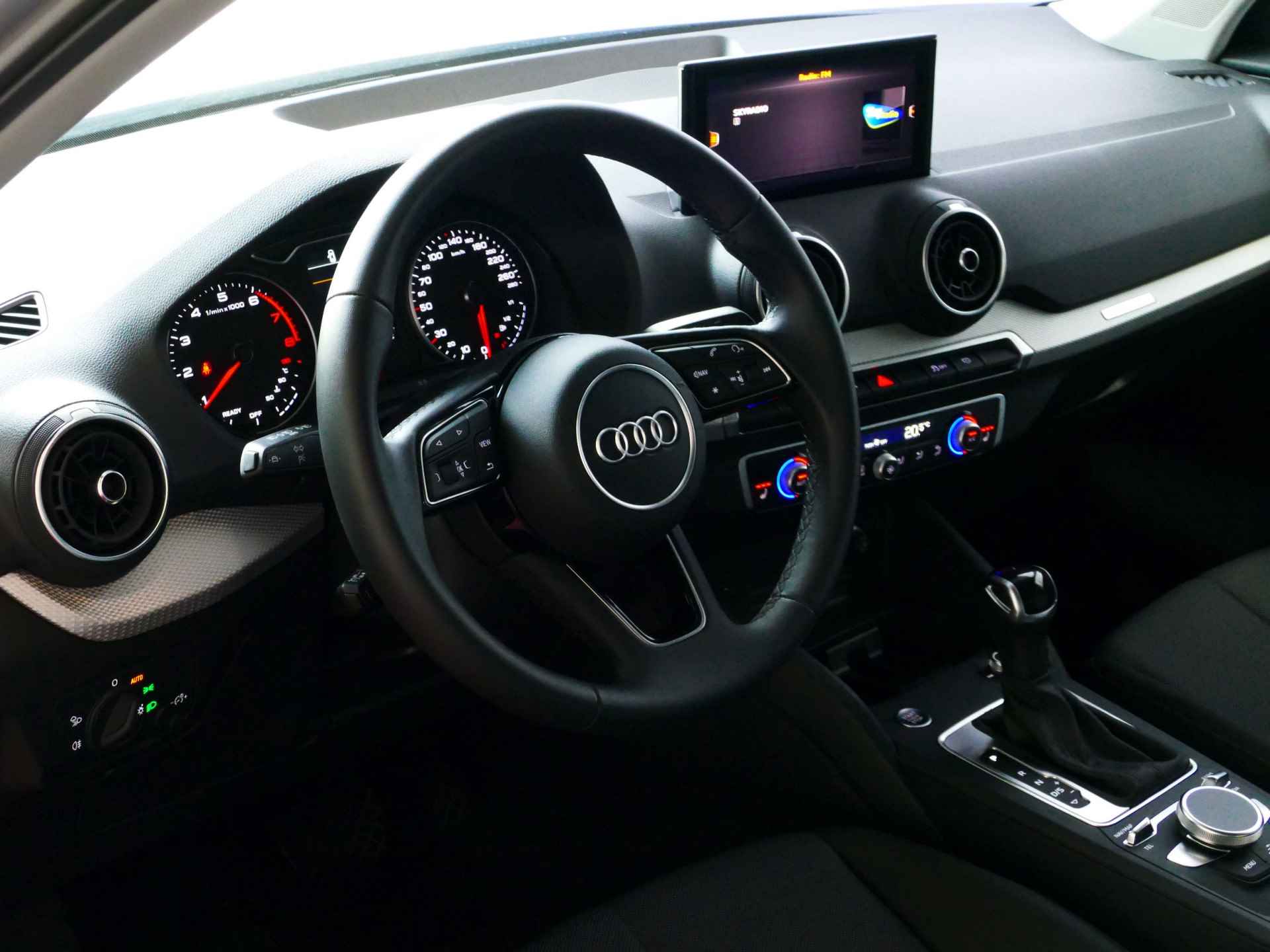 Audi Q2 35 TFSI 1.5 S 150PK ELEK.KLEP CARPLAY NAVI TREKHAAK CAMERA MATRIX LED STOELVERW. PDC 2023 - 9/81