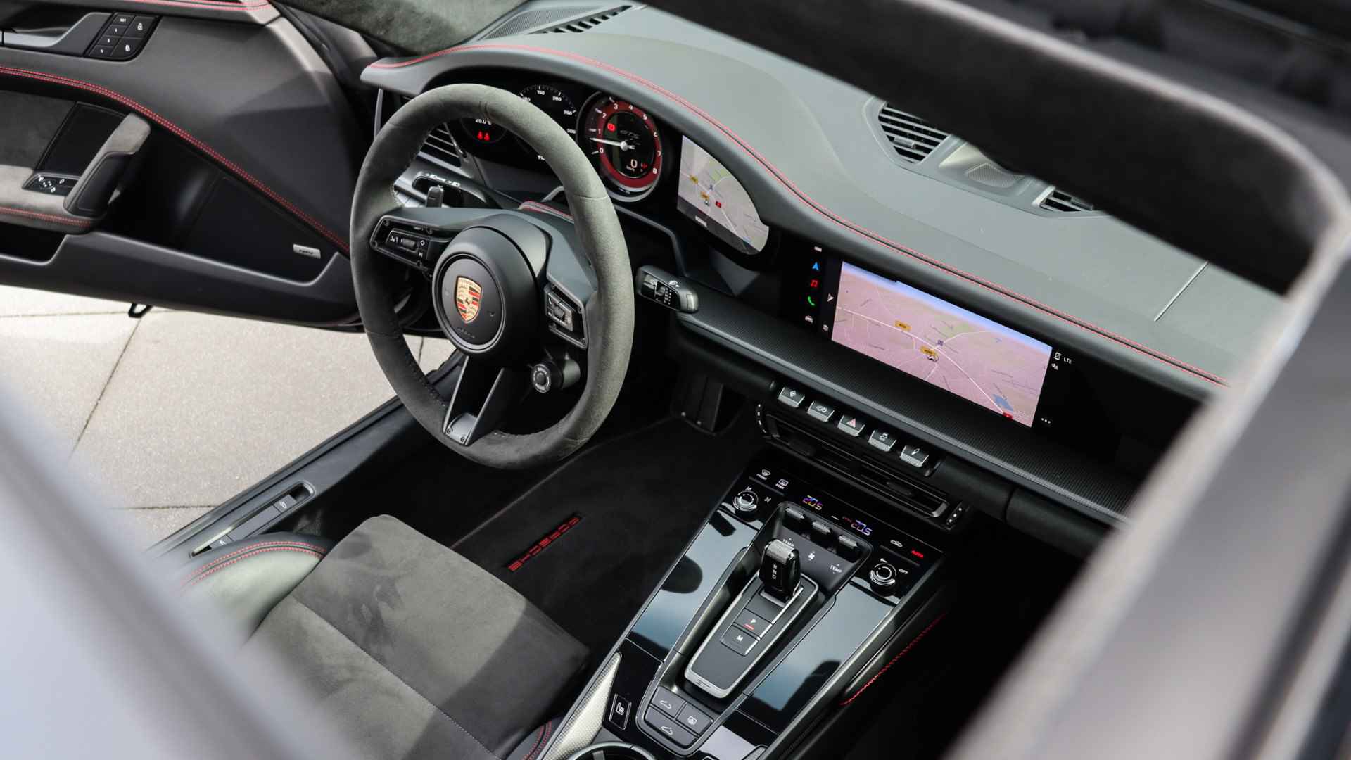 Porsche 911 992 3.0 Carrera 4 GTS SportDesign | Schuifdak | BOSE Sound | Entry & Drive | Stuurwielverwarming - 13/35