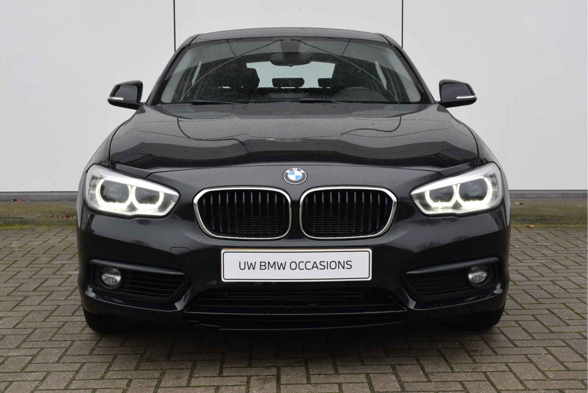 BMW 1-serie 118i Executive Automaat / Sportstoelen / LED / Navigatie / Cruise Control / Multifunctioneel stuurwiel - 8/23