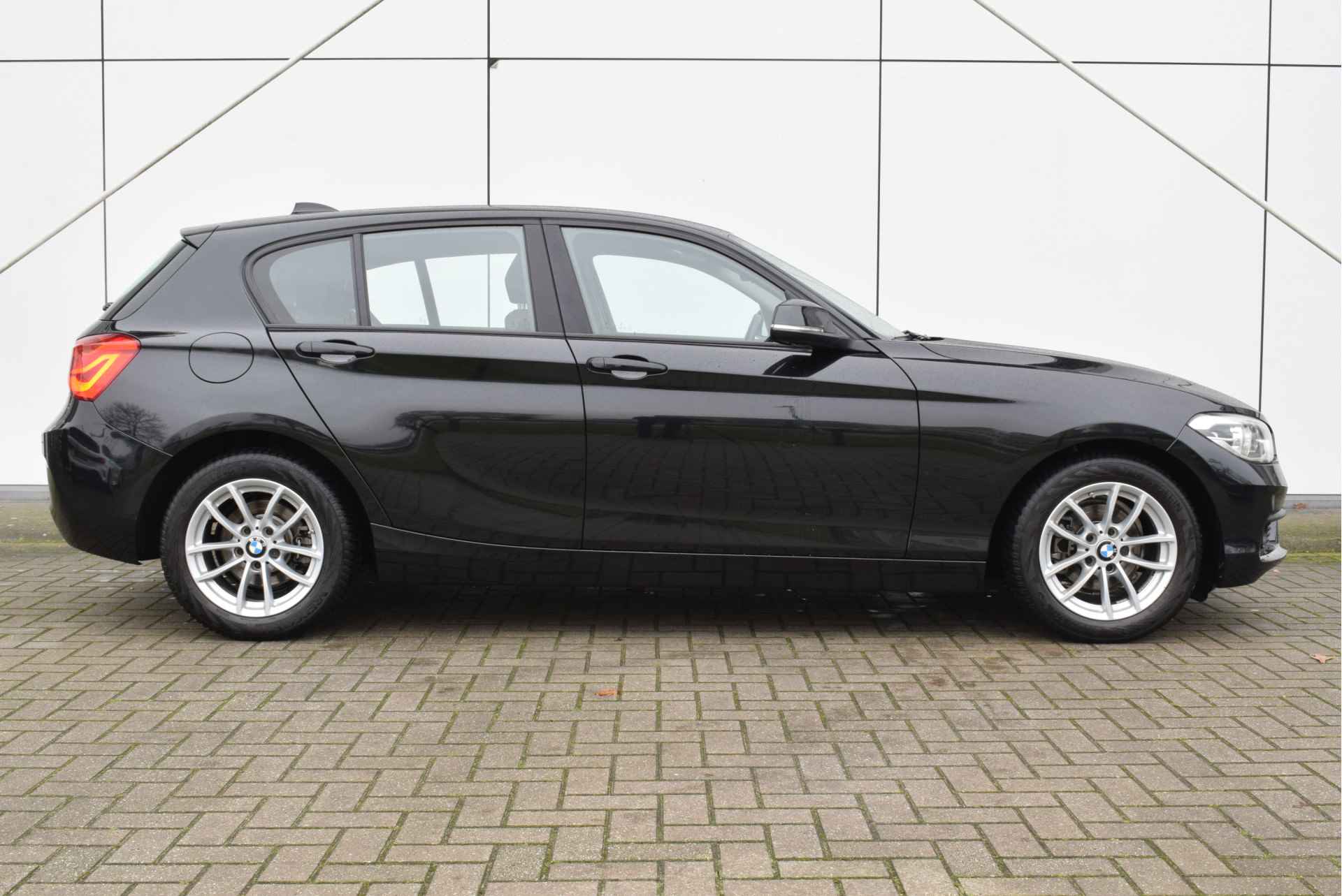 BMW 1-serie 118i Executive Automaat / Sportstoelen / LED / Navigatie / Cruise Control / Multifunctioneel stuurwiel - 11/23