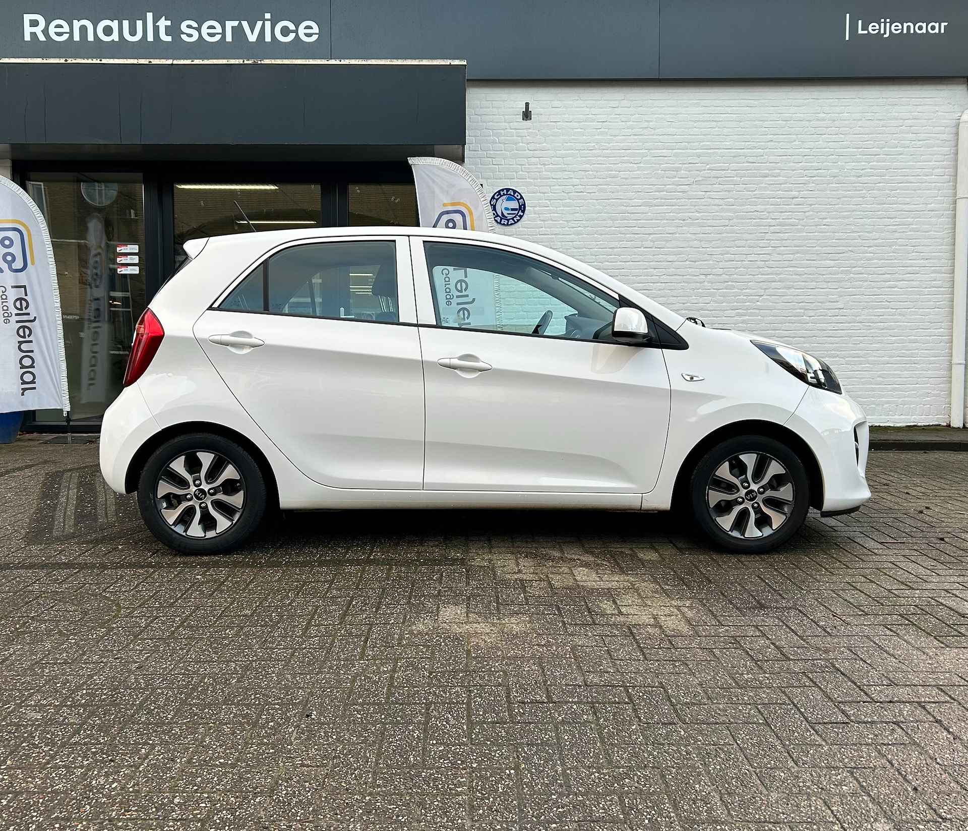 Kia Picanto 1.0 CVVT EconomyPlusLine | Achteruitrijcamera | Airco | Lichtmetalen velgen | Trekhaak | Navigatie - 6/44