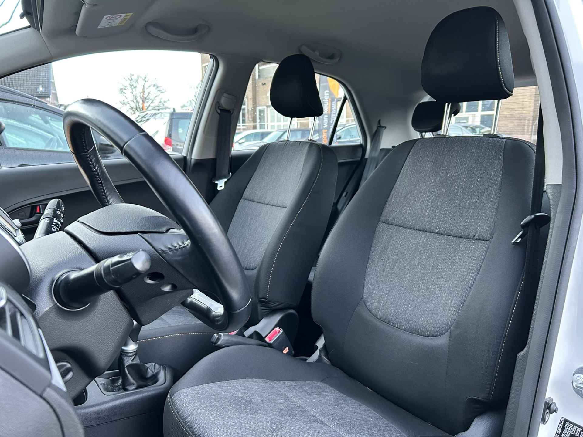 Kia Picanto 1.0 CVVT EconomyPlusLine | Achteruitrijcamera | Airco | Lichtmetalen velgen | Trekhaak | Navigatie - 12/44