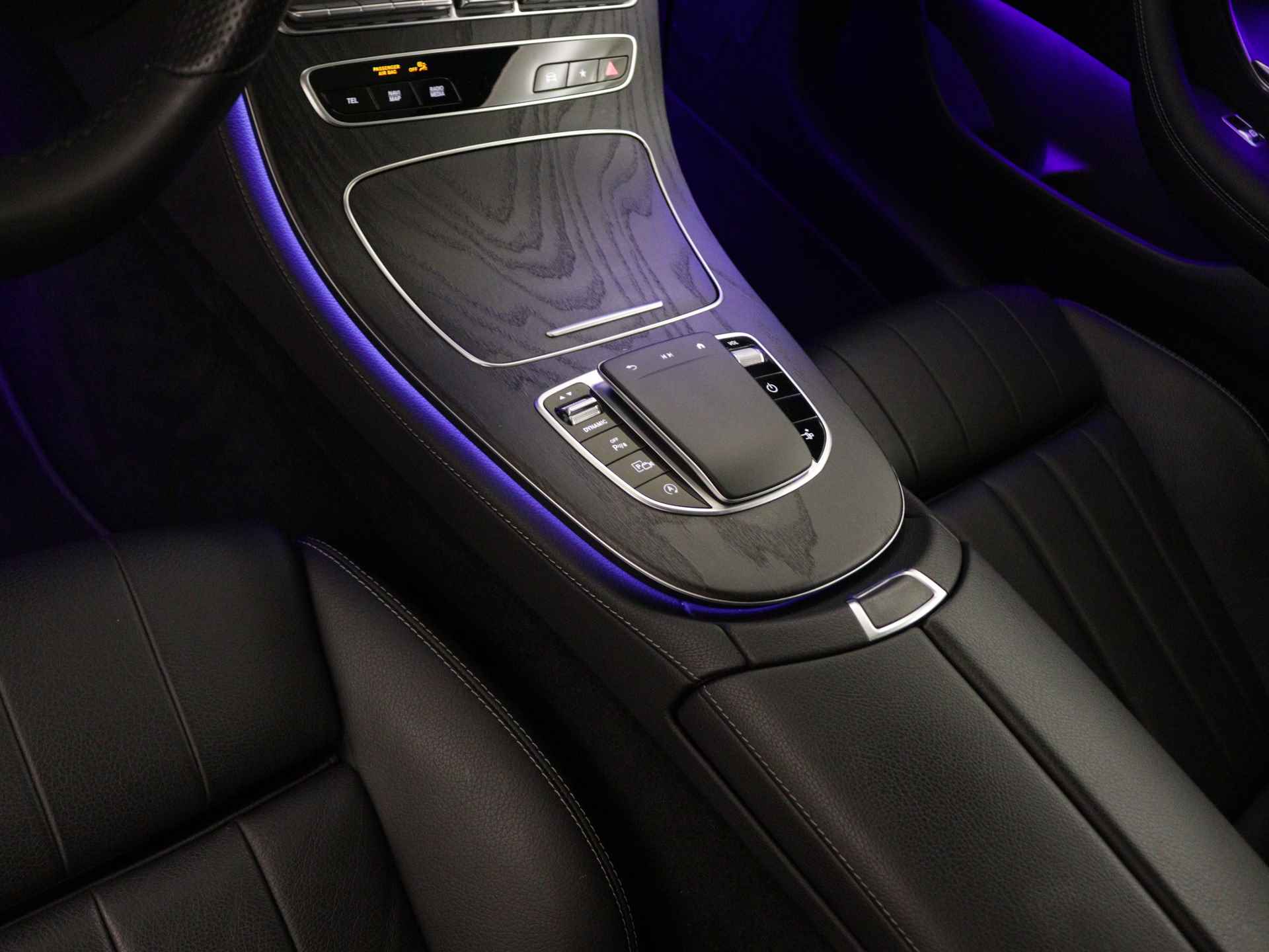 Mercedes-Benz E-Klasse 200 AMG Line | Multi spaaks lichtmetalen velgen | Panoramadak | Burmester | Memory Seats | 360 Camera | Navigatie | wide screen | Inclusief 24 maanden Mercedes-Benz Certified garantie voor Europa. - 13/45