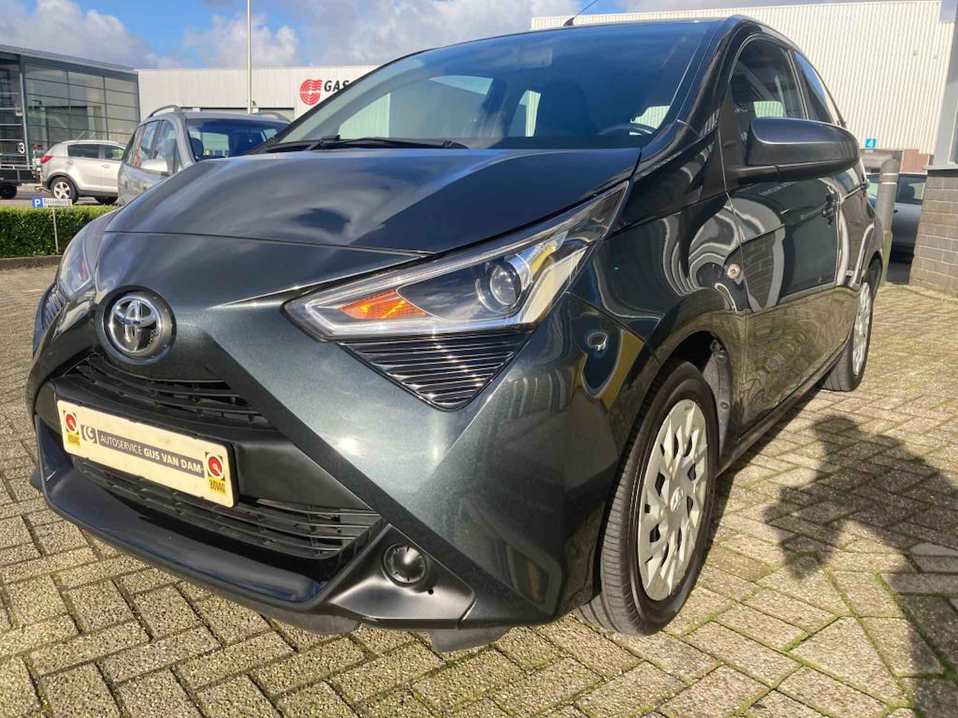 Toyota Aygo 1.0 VVT-i x-play limited "All-in" prijs! - 6/12
