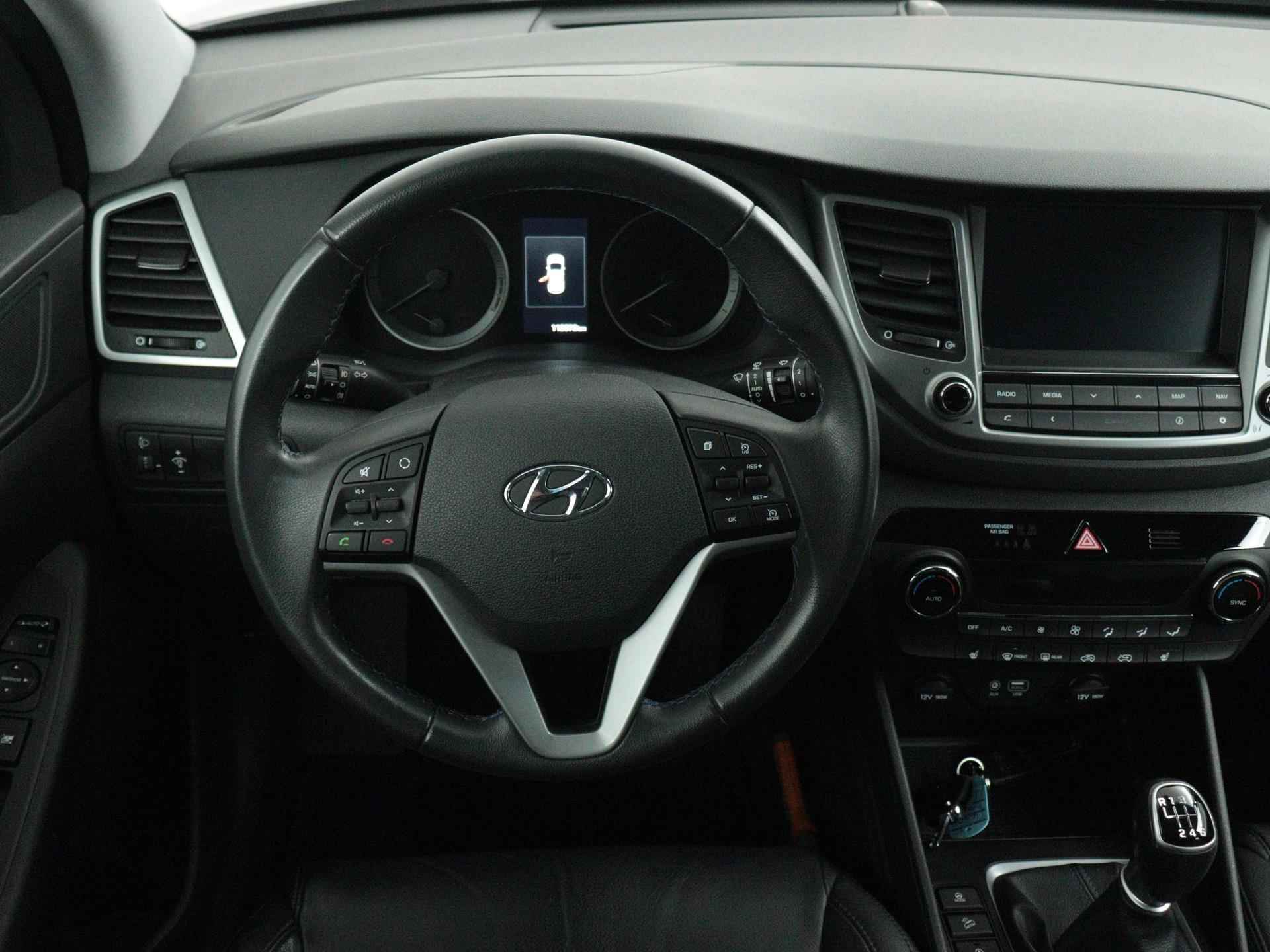 Hyundai Tucson 1.6 GDi Comfort Navigatie | Parkeercamera | Trekhaak | - 30/35