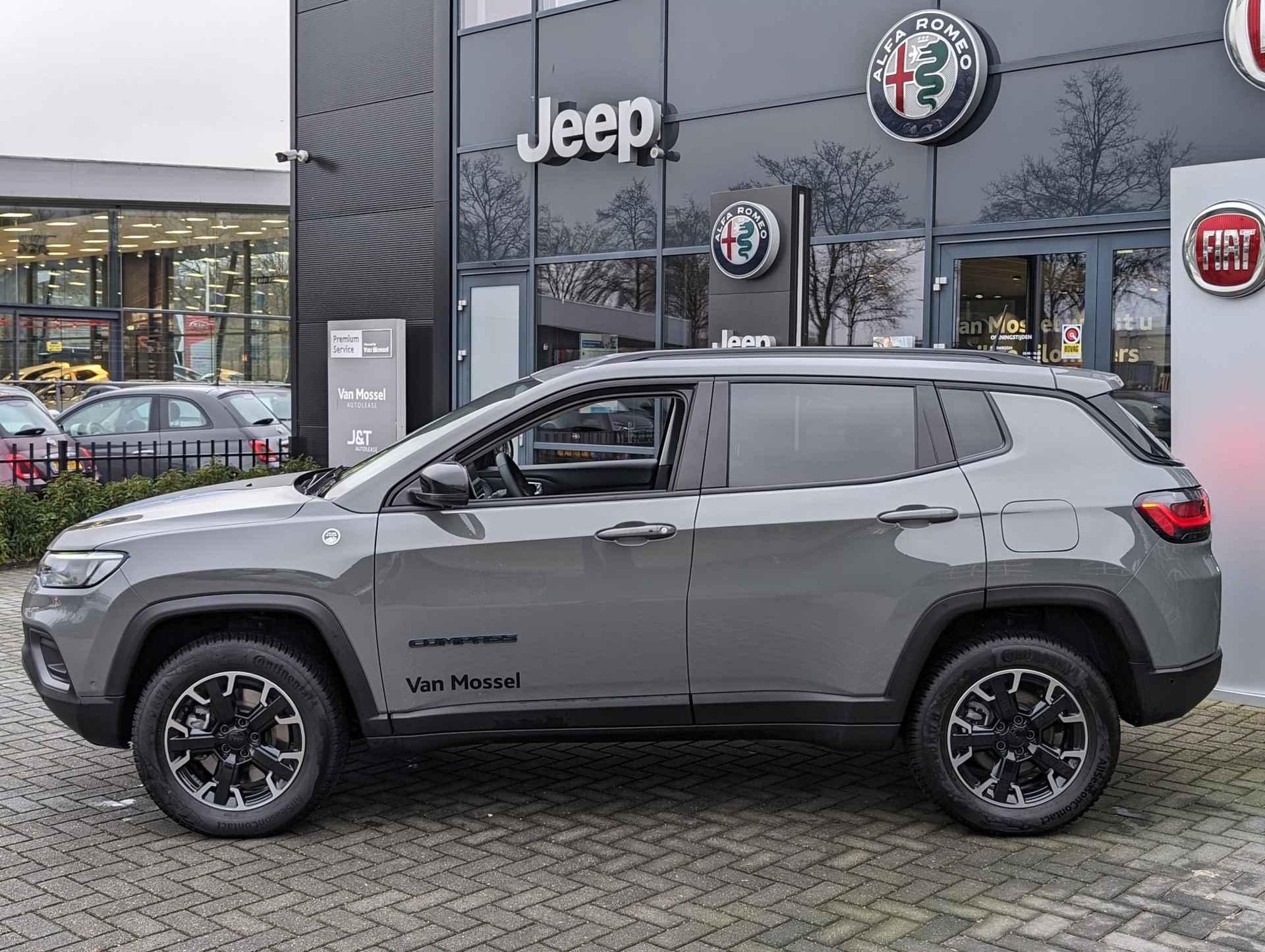 Jeep Compass 4xe 240 Plug-in Hybrid Trailhawk | Leder | Memory | all season banden! - 3/26