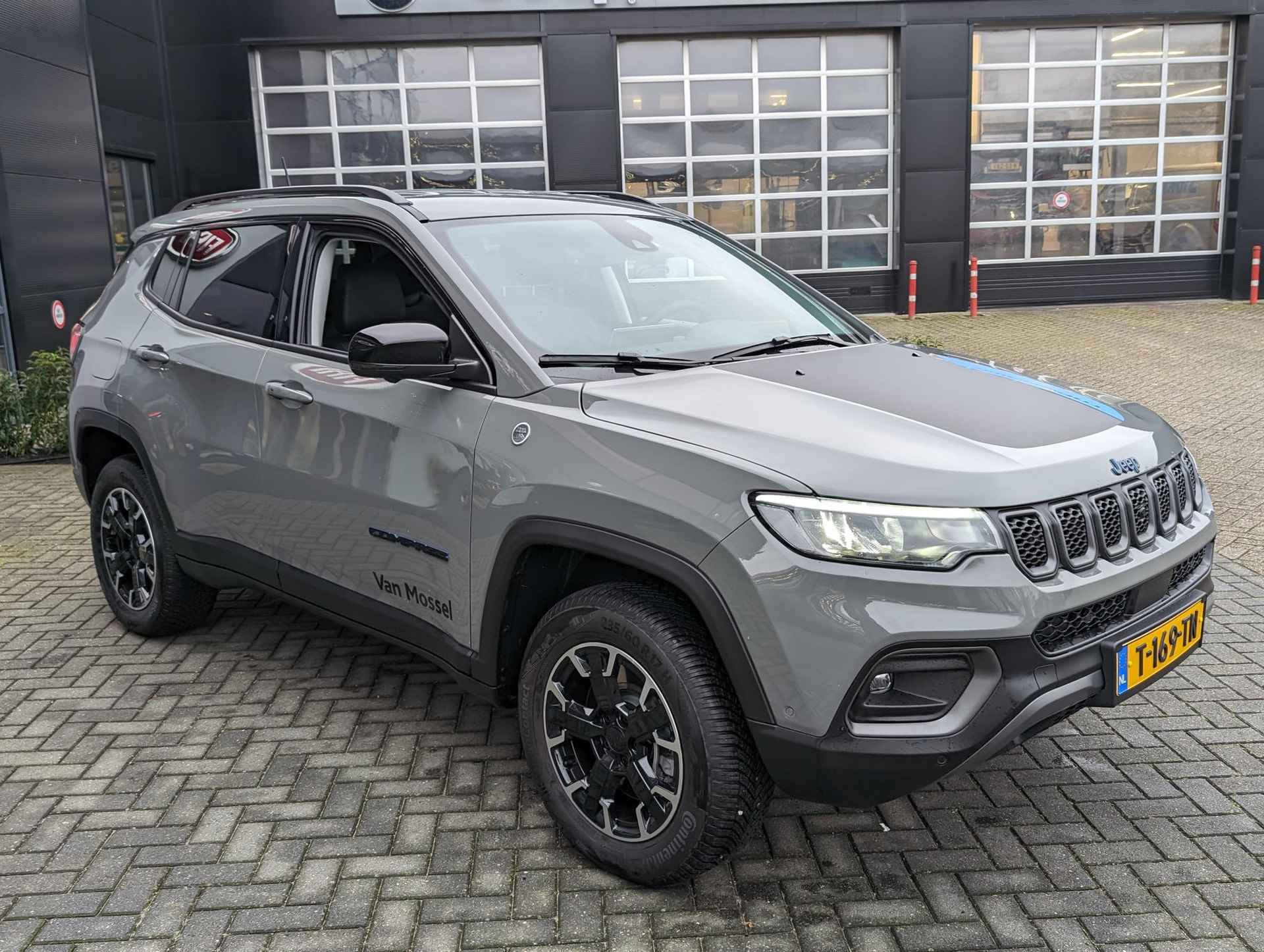 Jeep Compass 4xe 240 Plug-in Hybrid Trailhawk | Leder | Memory | all season banden! - 9/26