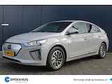 Hyundai IONIQ EV 136pk Comfort Smart Automaat | Led | Climate | Camera | Keyless | Navigatie | 12% Bijtelling | 16" Lichtmetaal | Parkeersenso